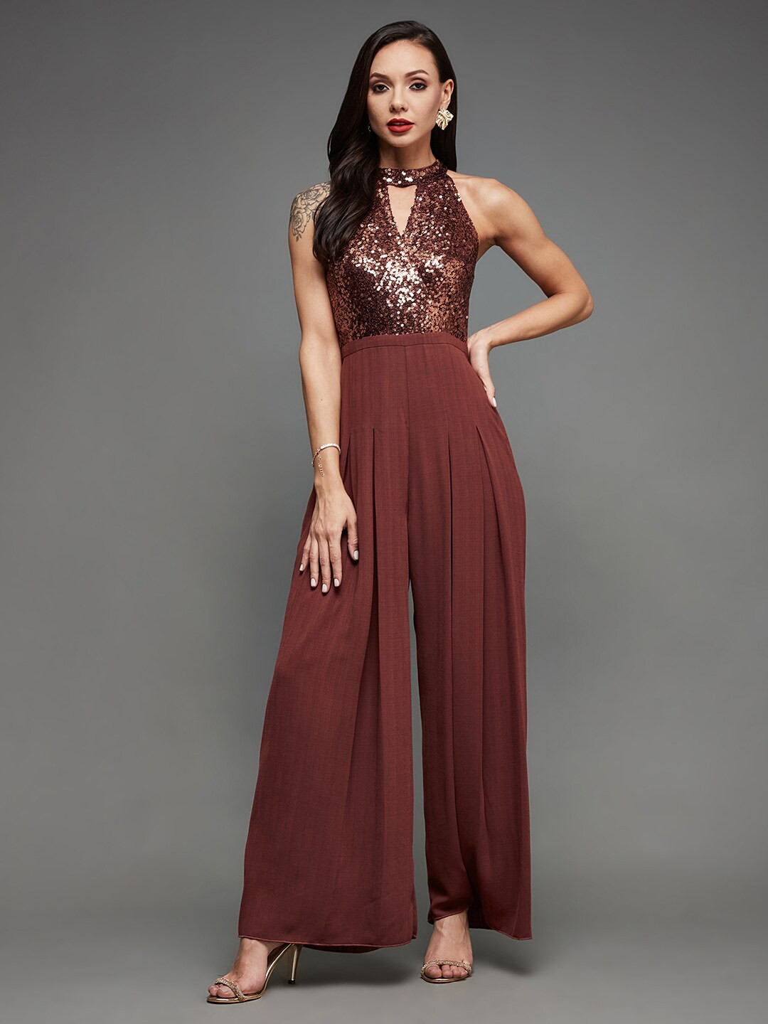 

Miss Chase Burgundy Halter Neck Basic Jumpsuit