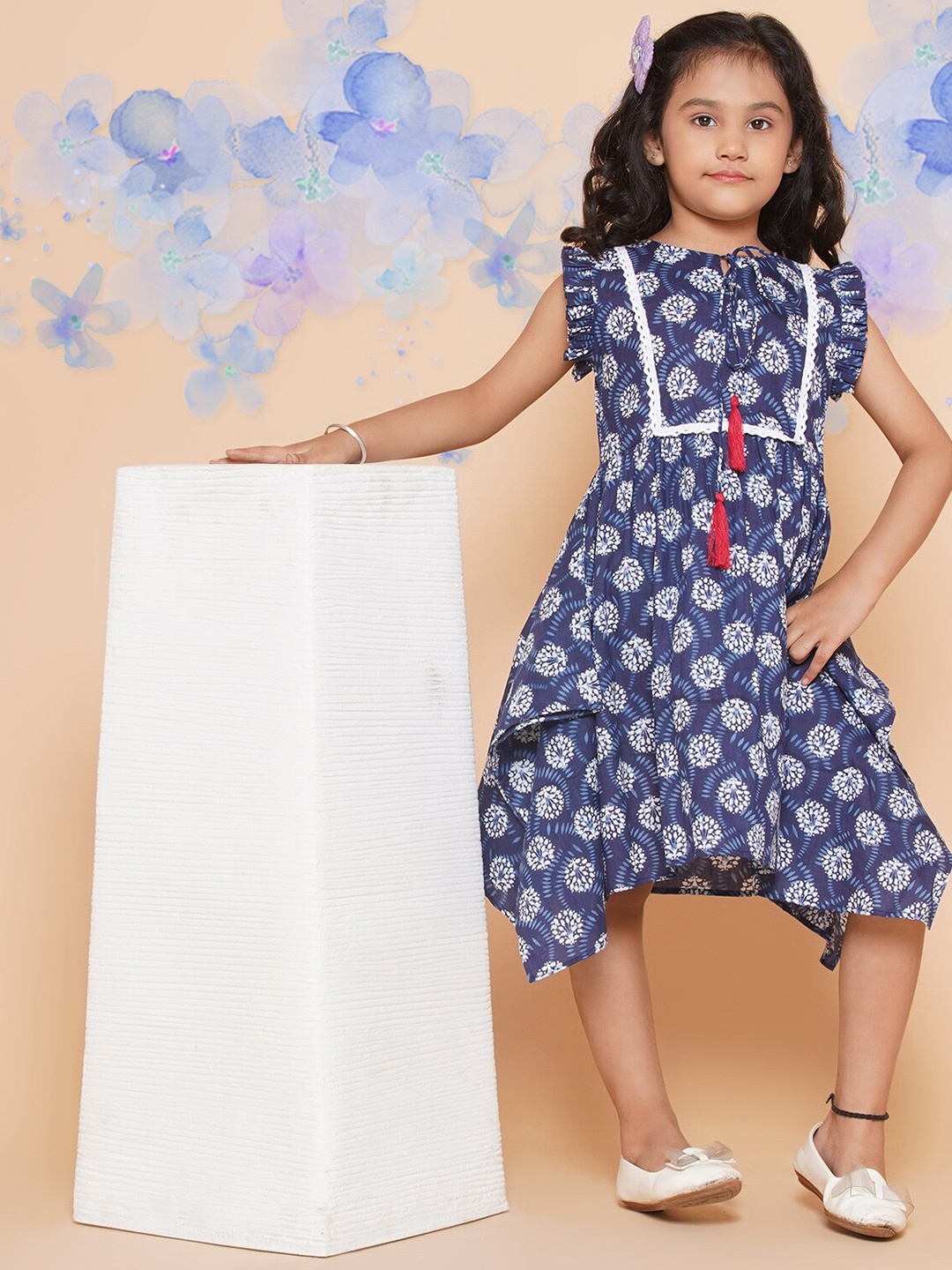 

Modish Couture Floral Printed Key Hole Neck Flutter Sleeves A-Line Midi Dress, Blue