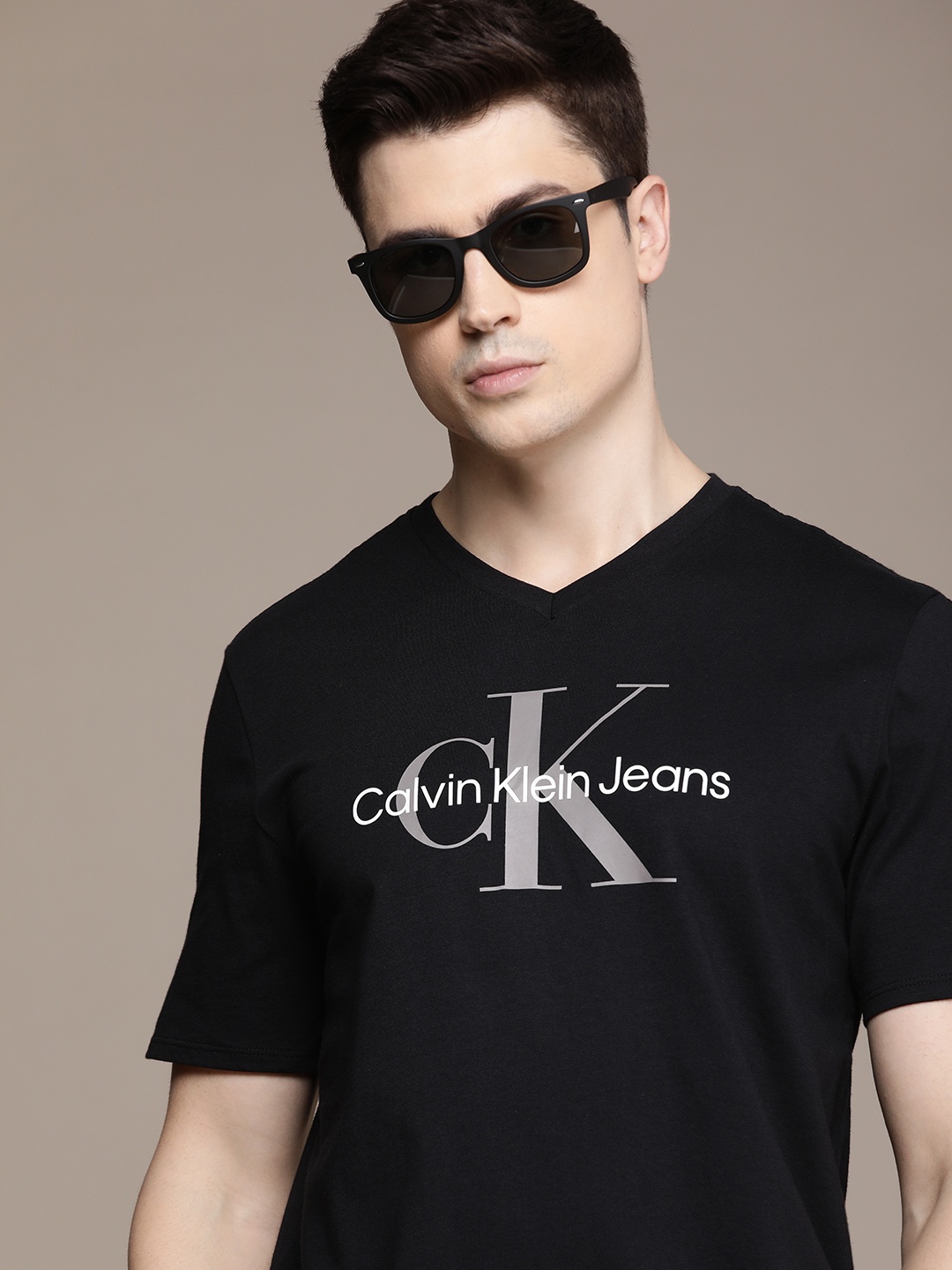 

Calvin Klein Jeans Brand Logo Printed Pure Cotton T-shirt, Black