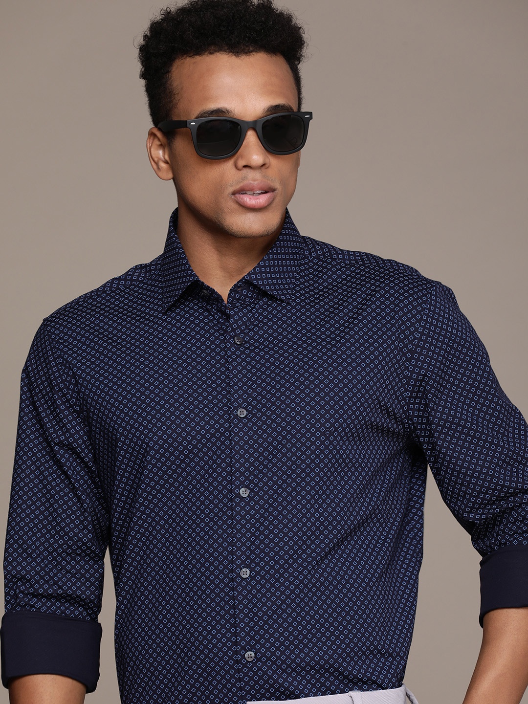 

Calvin Klein Jeans Slim Fit Printed Semiformal Shirt, Navy blue