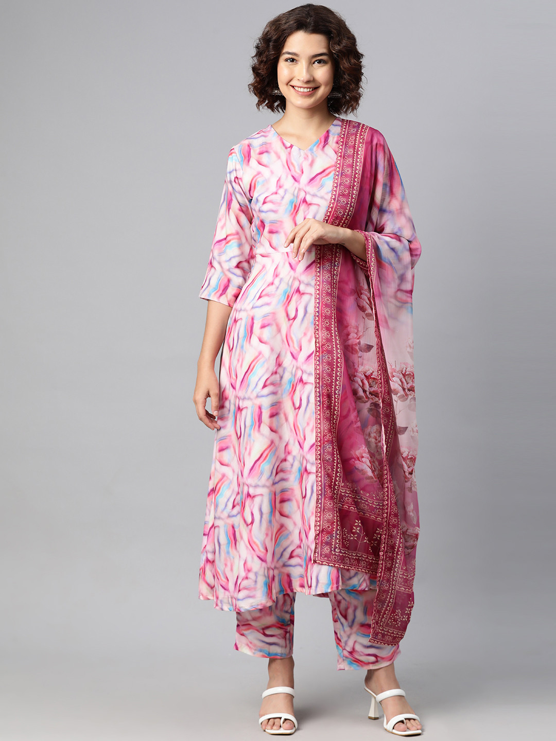 

V TRADITION Women Dyed Regular Kurta with Trousers & With Dupatta, Pink