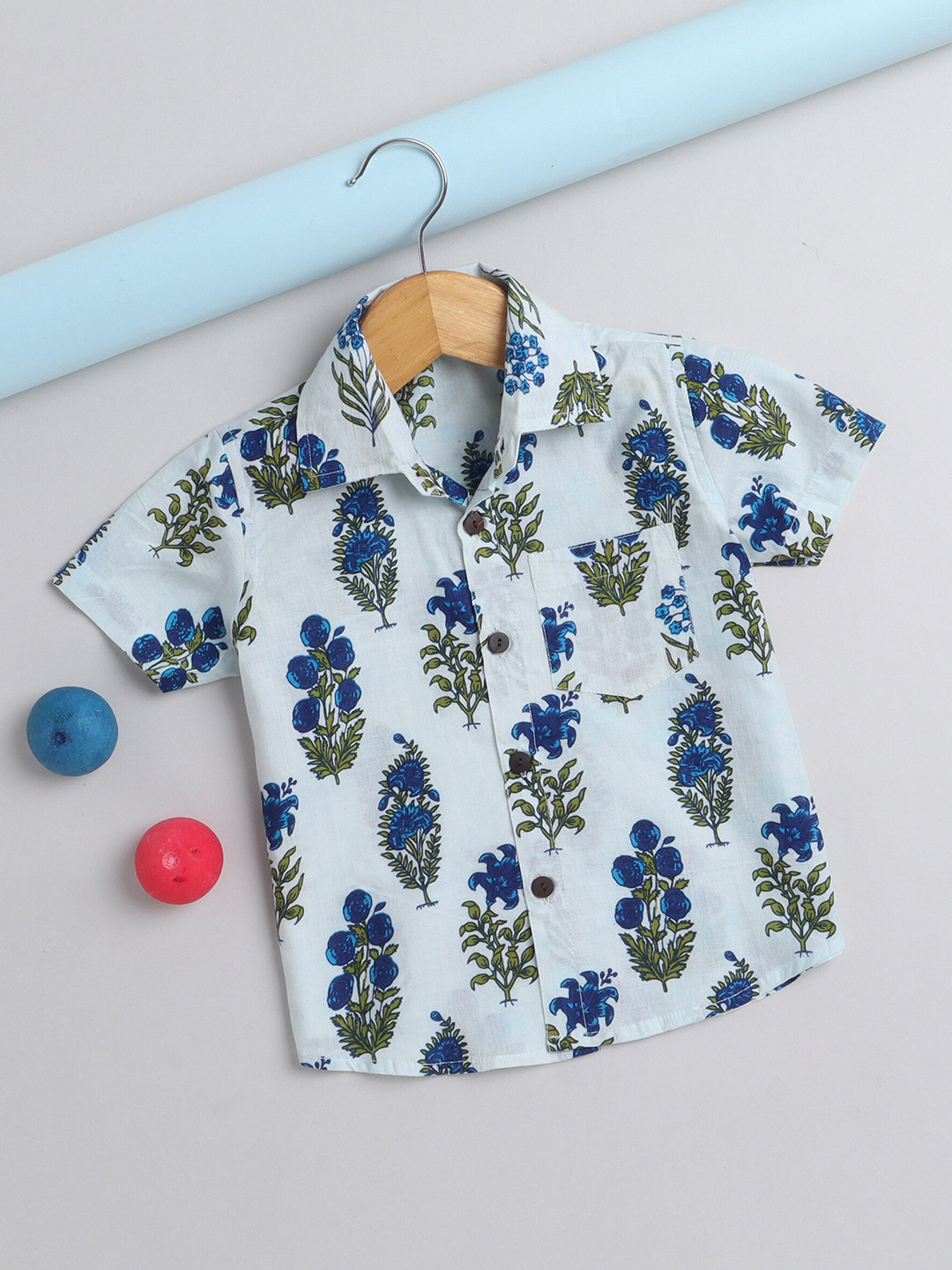 

The Magic Wand Boys Floral Printed Cutaway Collar Cotton Regular Fit Casual Shirt, White