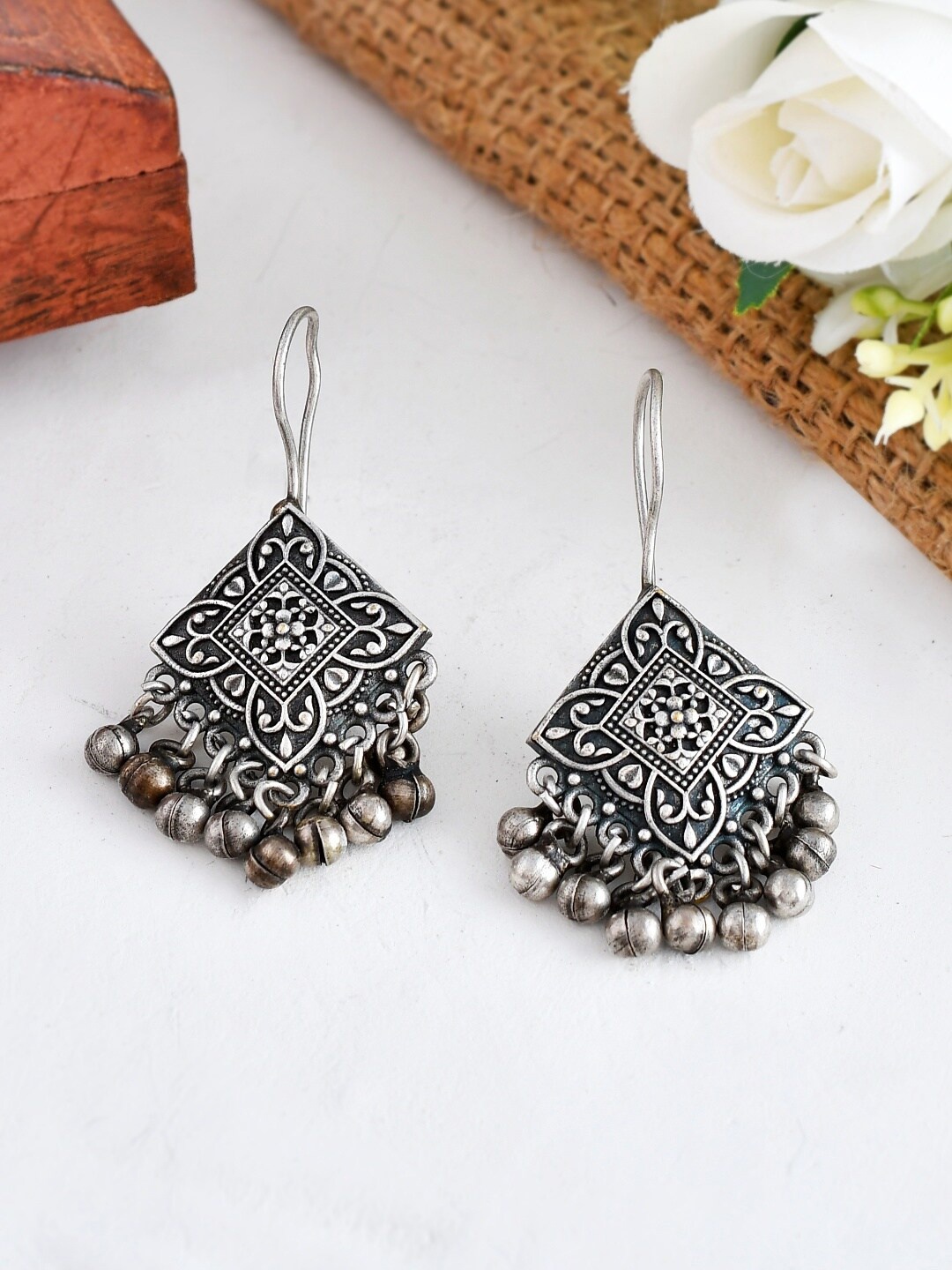 

Ishhaara Brass Plated Classic Drop Earrings, Silver
