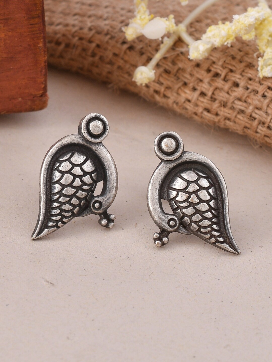 

Ishhaara Brass Plated Classic Stud Earrings, Silver