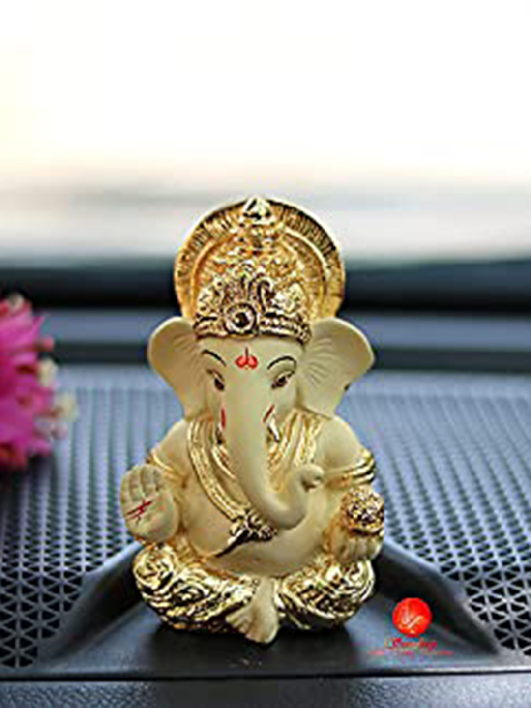 

Perpetual White Lord Ganpati Showpiece