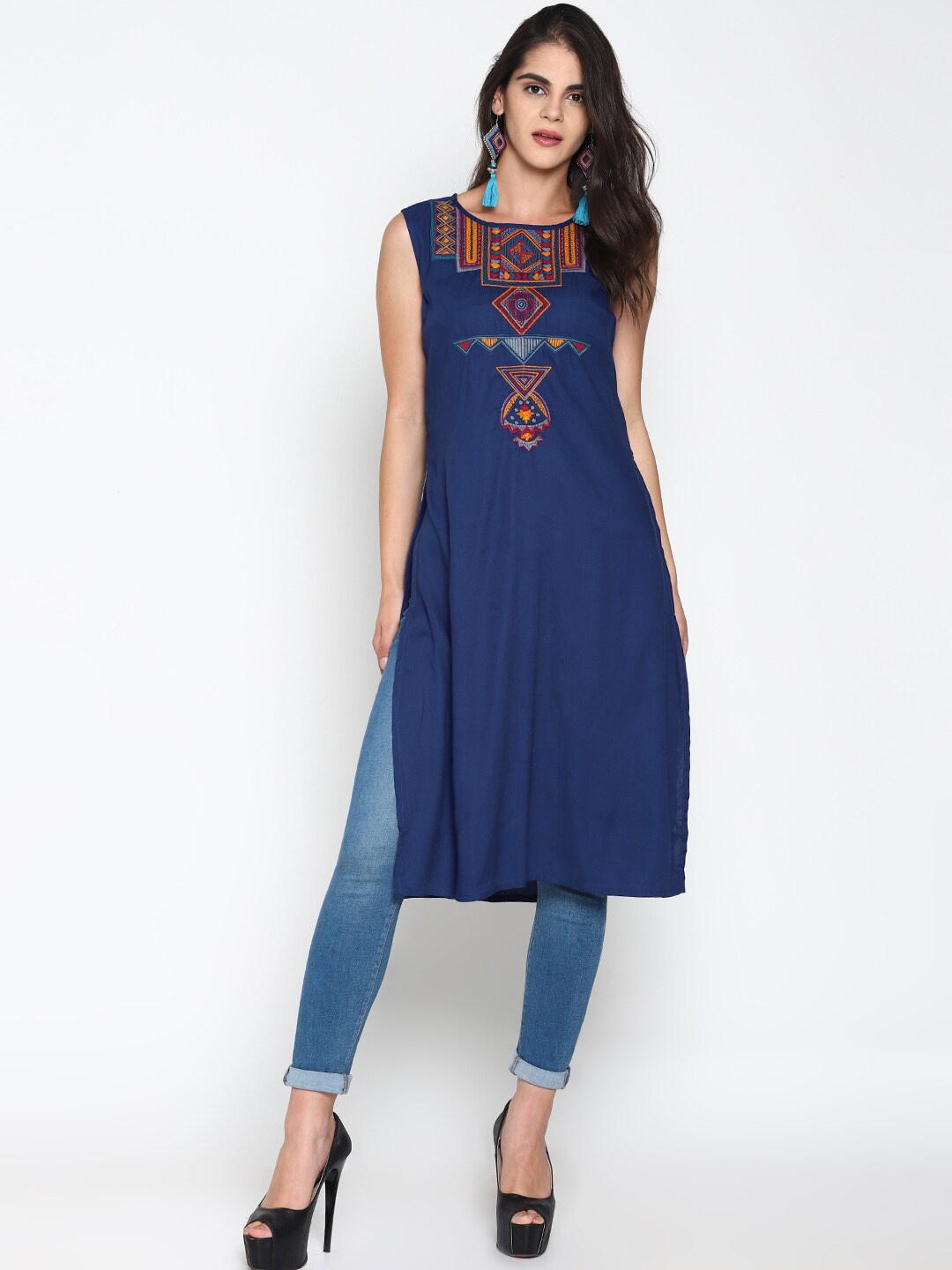 

UNTUNG Geometric Embroidered A-Line Kurta, Blue