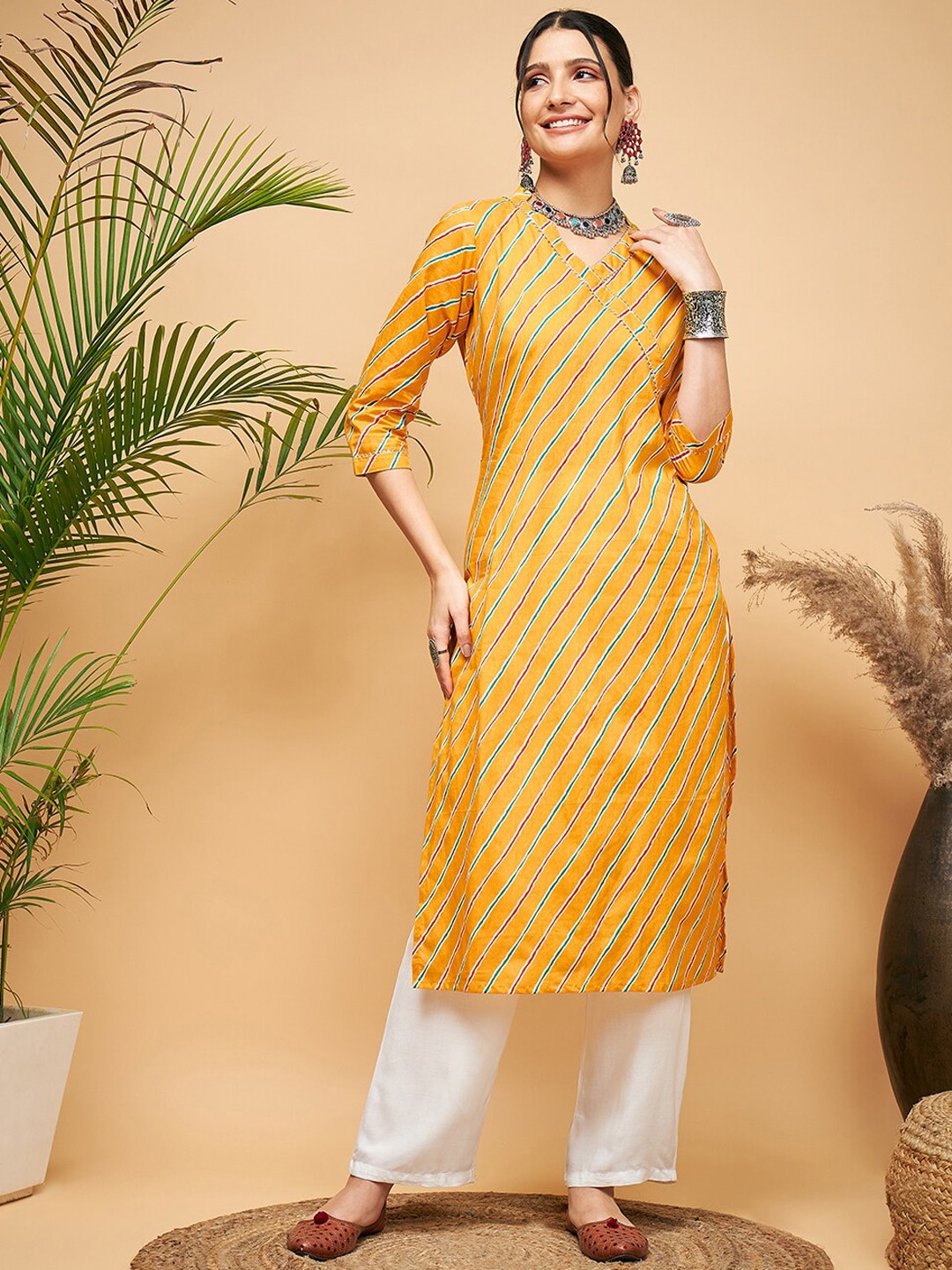 

InWeave Leheriya V-Neck Gotta Patti Cotton Straight Kurta, Yellow