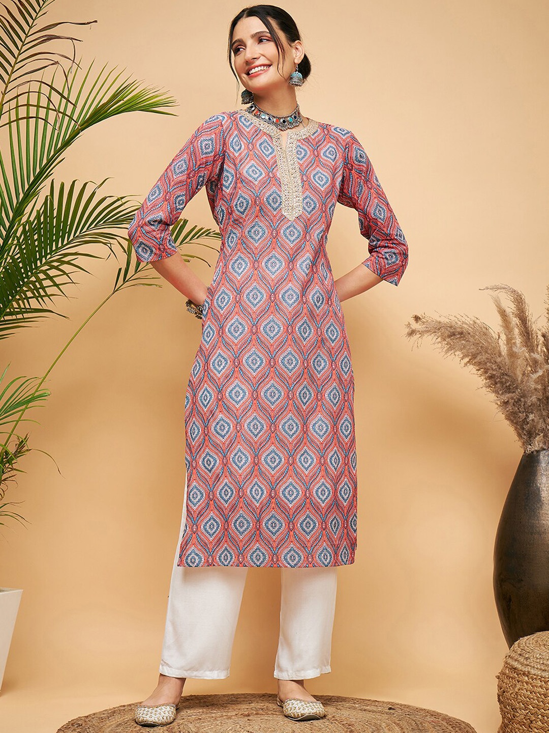 

InWeave Ethnic Motifs Printed Thread Work Detailed Mandarin Collar Kurta, Red