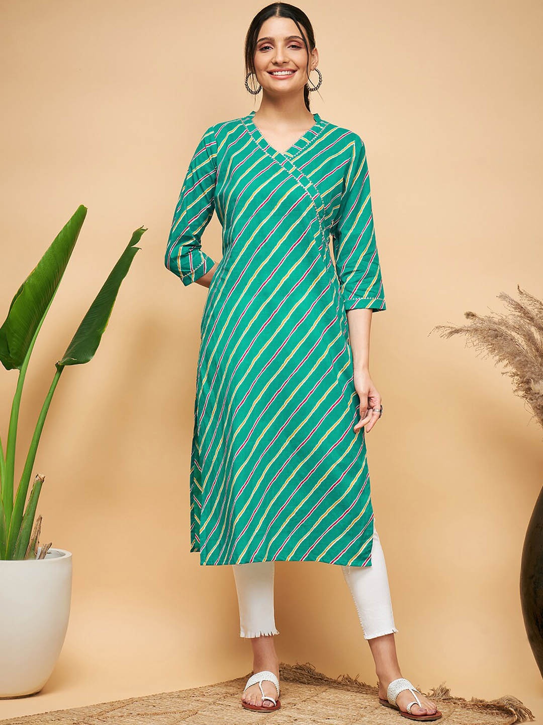 

InWeave Green Striped V-Neck Cotton Kurta