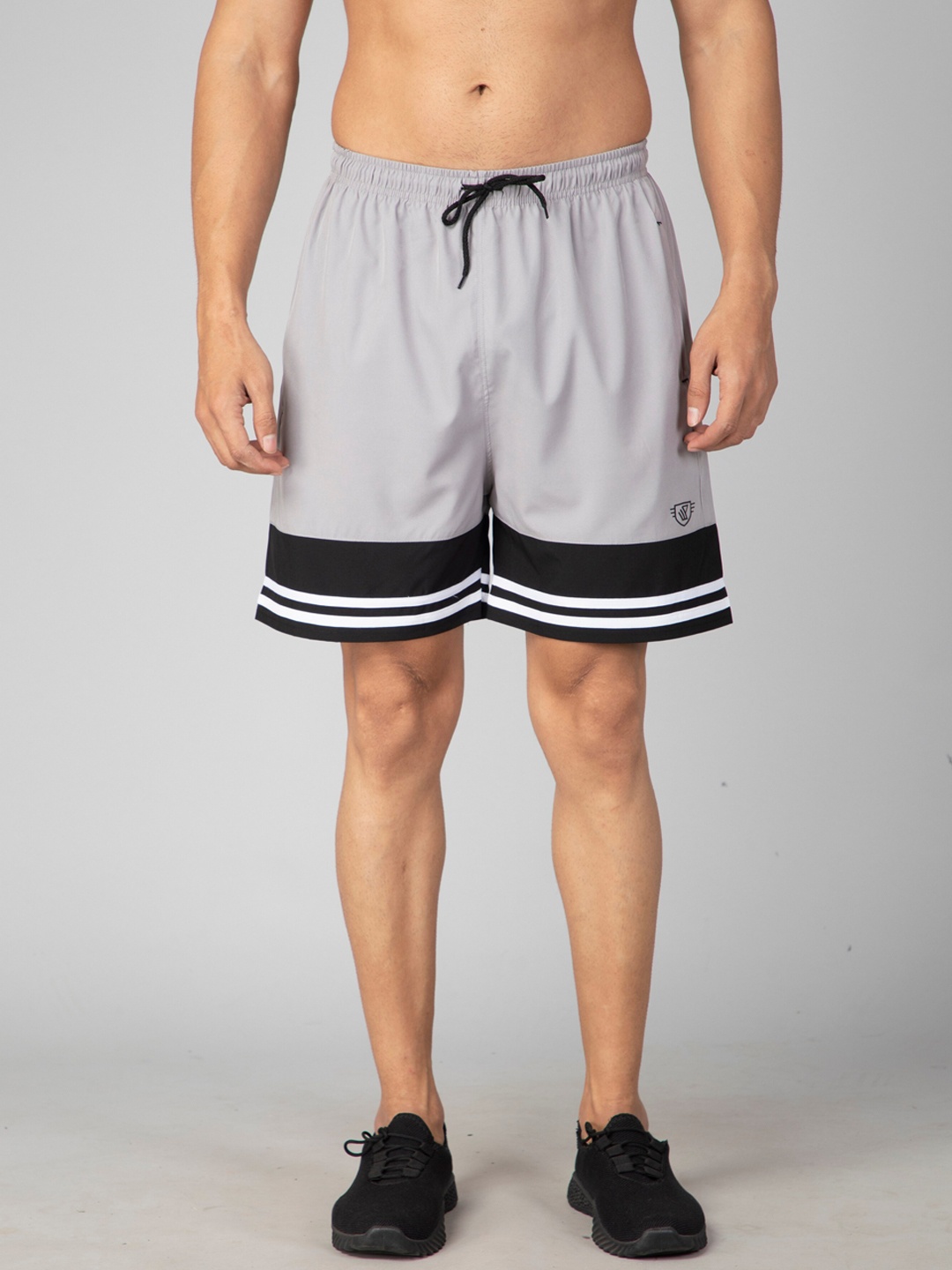 

WE PERFECT Men Striped Technology Shorts, Grey