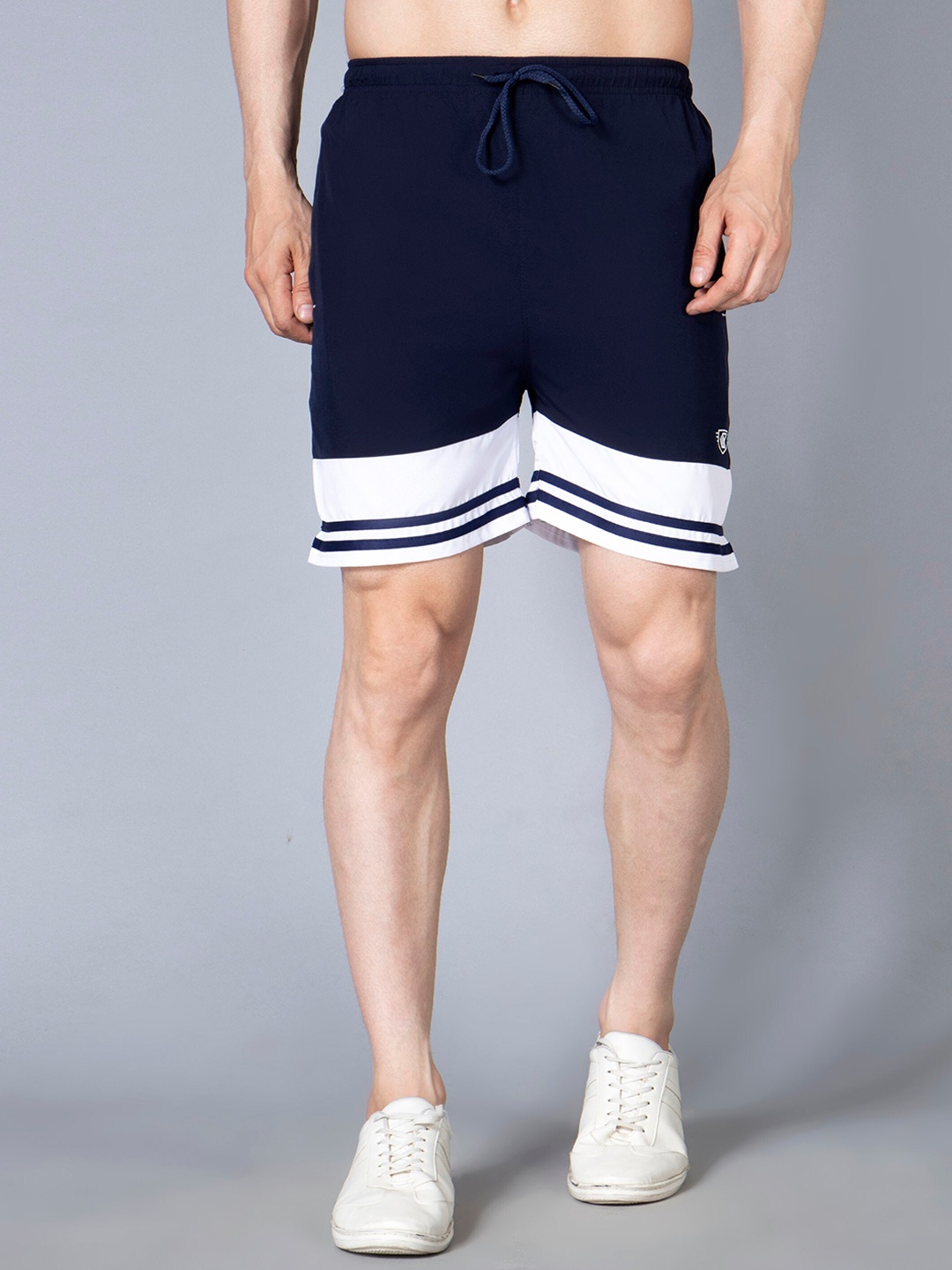 

WE PERFECT Men Colourblocked Regular Fit Mid Rise Above Knee Sports Shorts, Navy blue