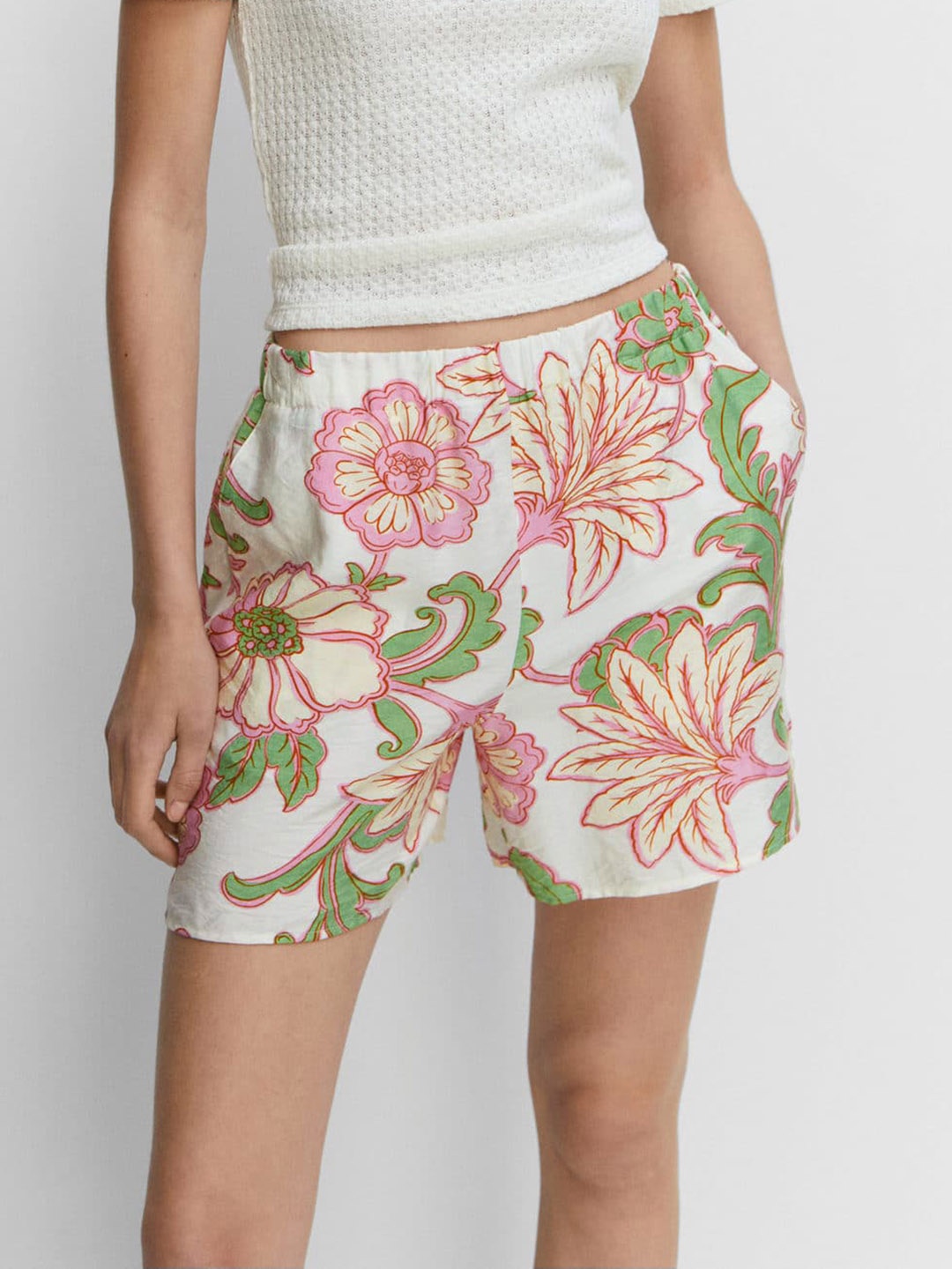 MANGO Women Floral Print High-Rise Shorts, White