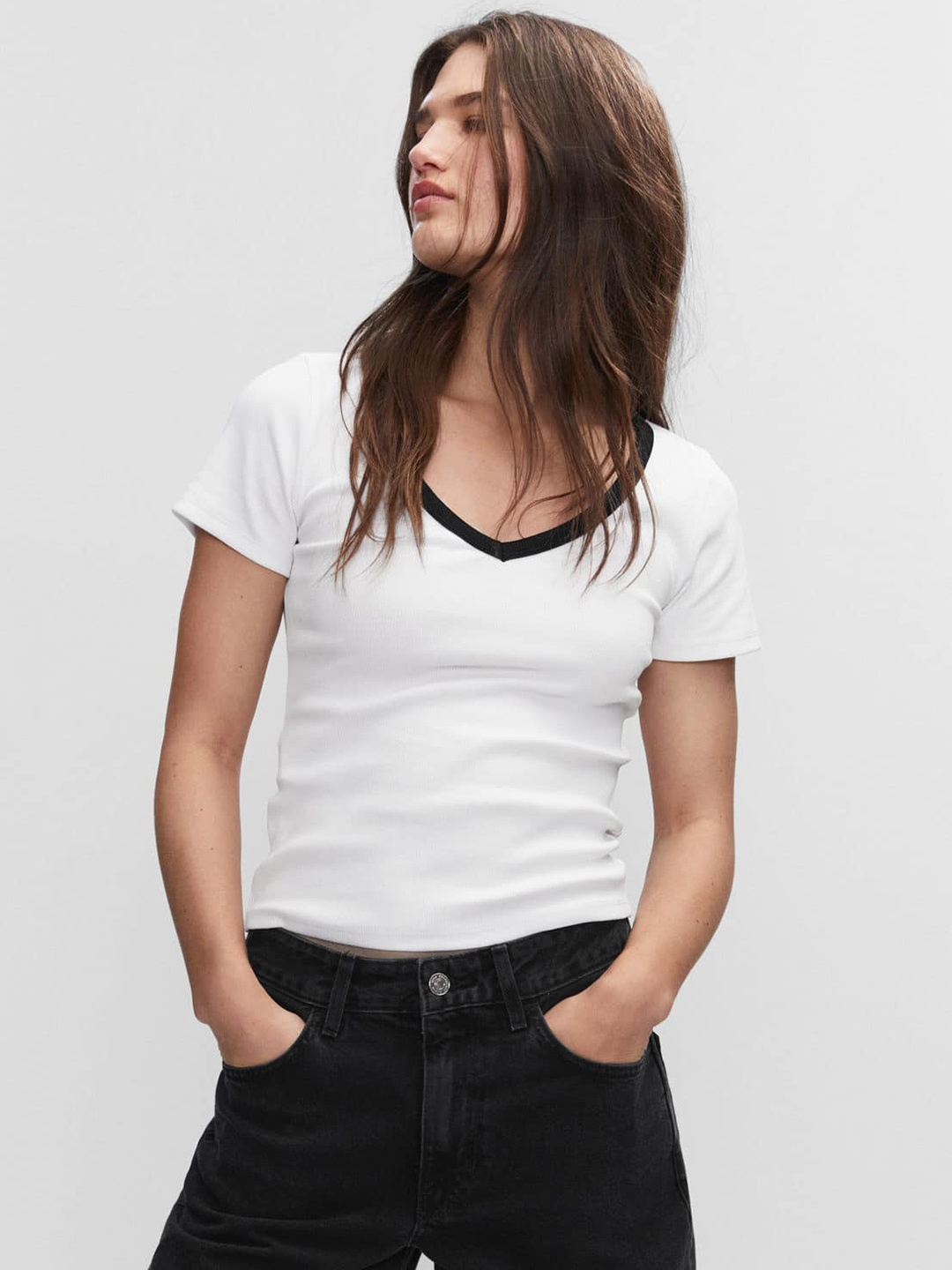 

MANGO Women Ribbed V-Neck T-shirt, White