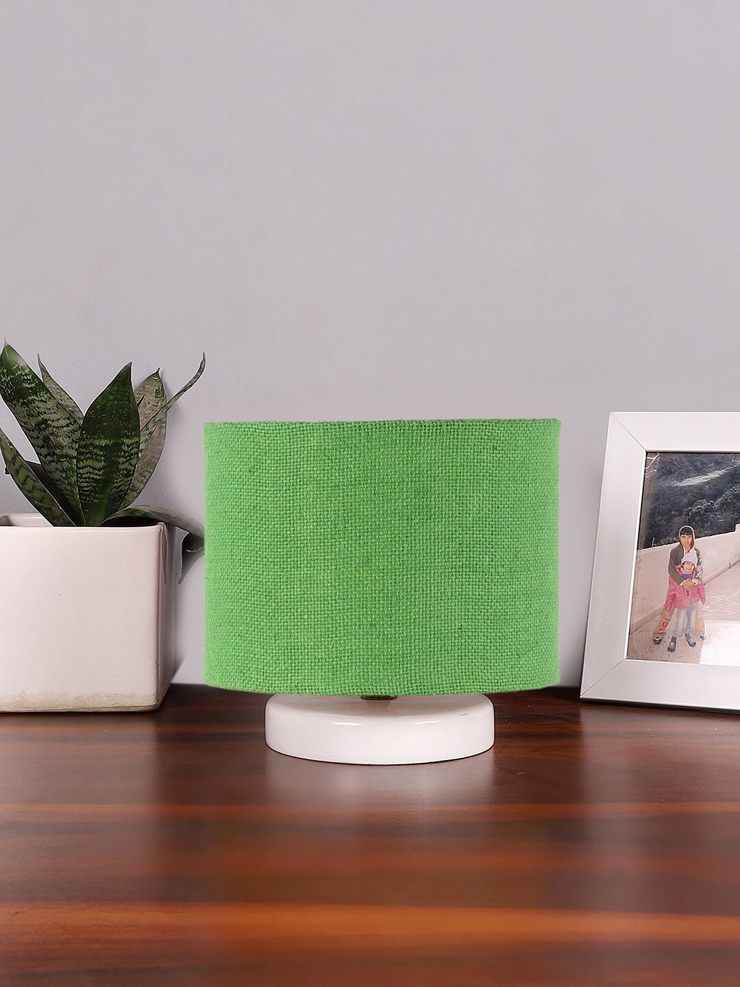 

Devansh Green & White Jute & Wooden Table Lamp