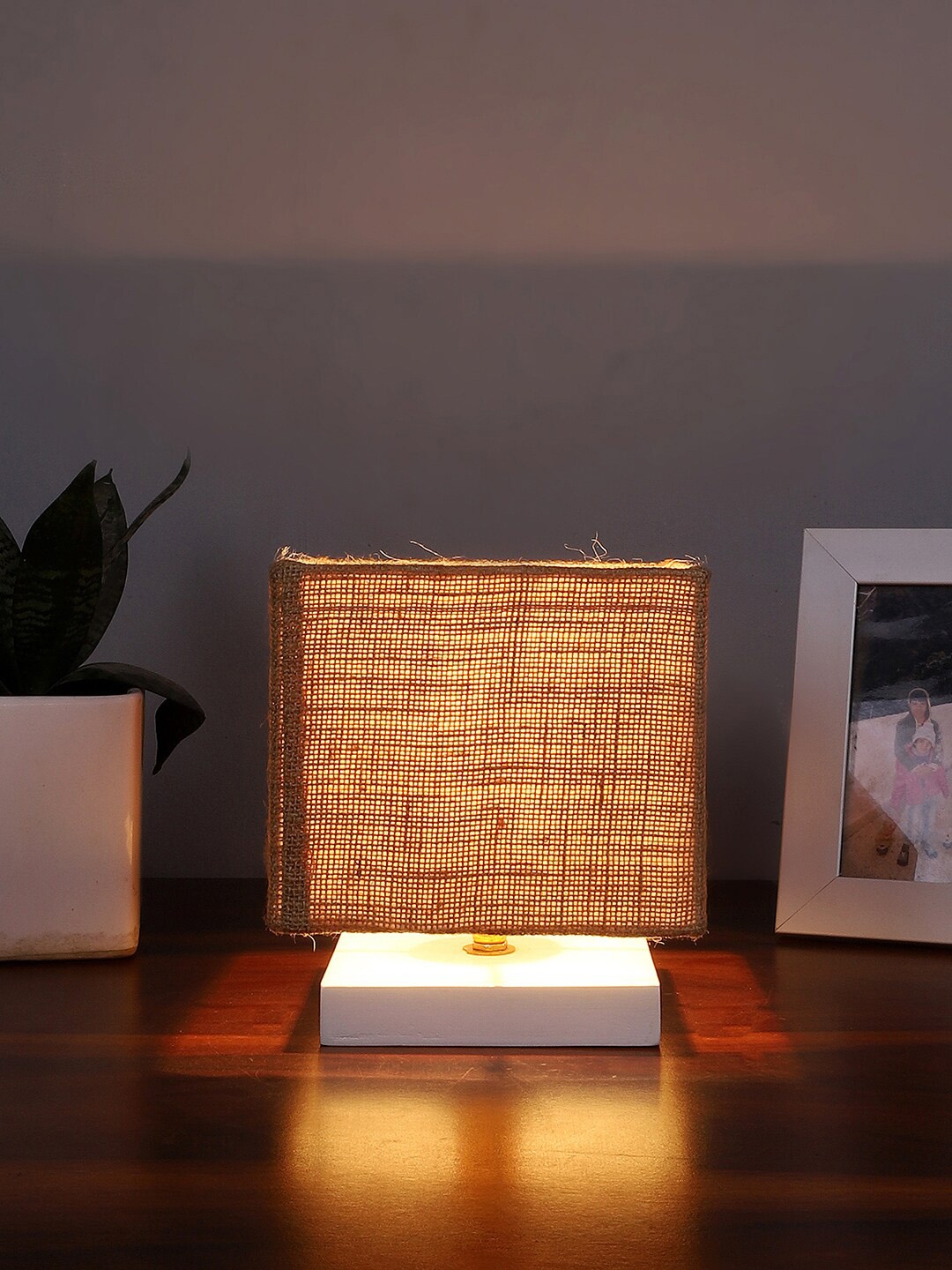

Devansh Beige & White Textured Jute Table Lamp With Wooden Base