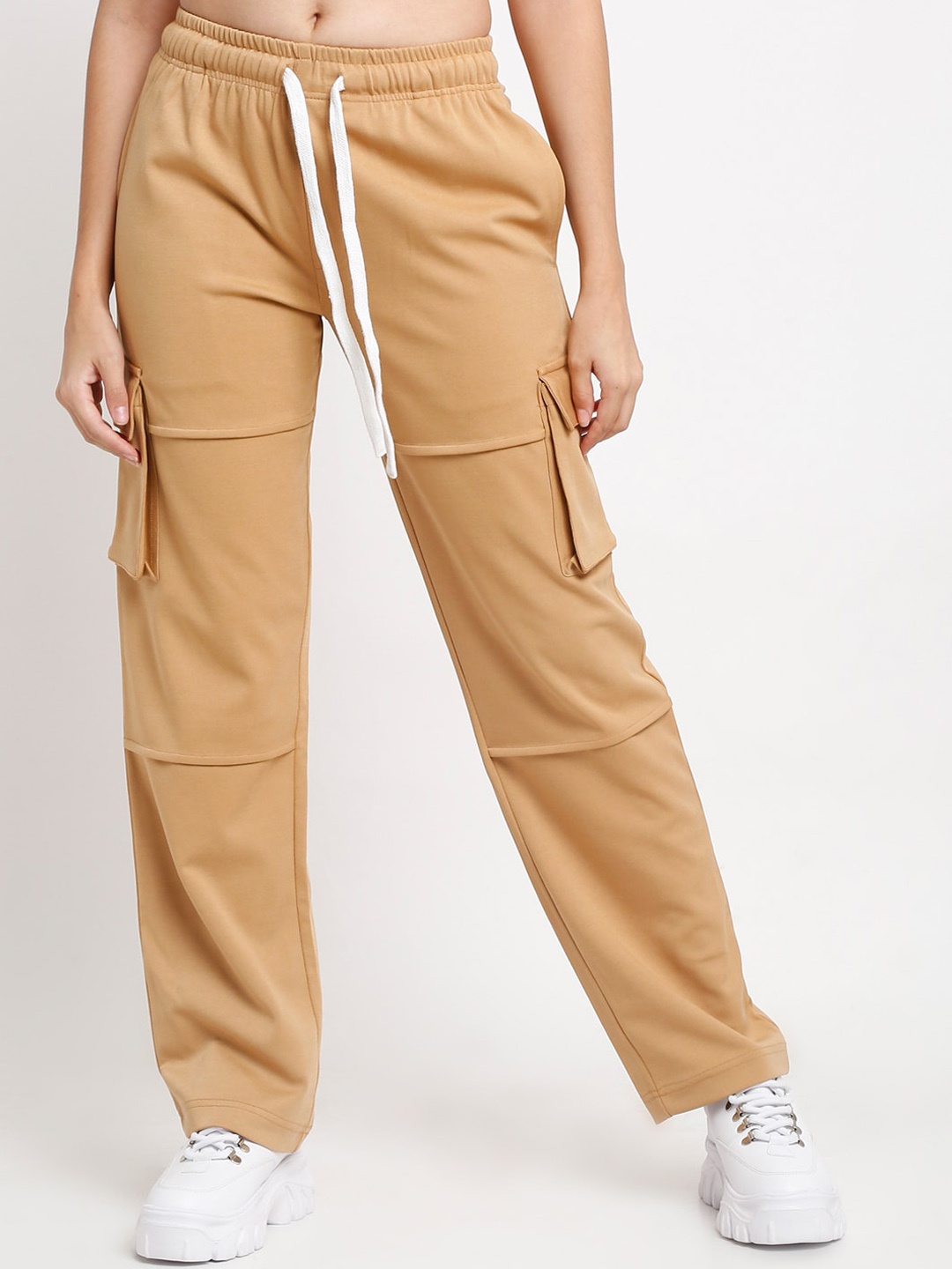 

EVERDION Women Relaxed Straight Leg Straight Fit High-Rise Cargos, Tan