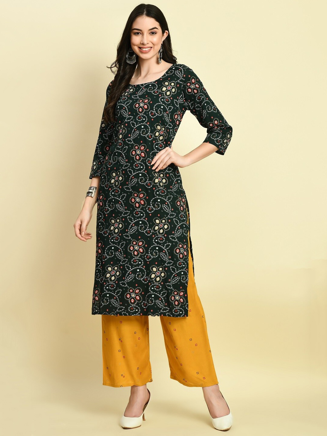 

MAFE Bandhani Printed Round Neck Kurta with Palazzos, Green
