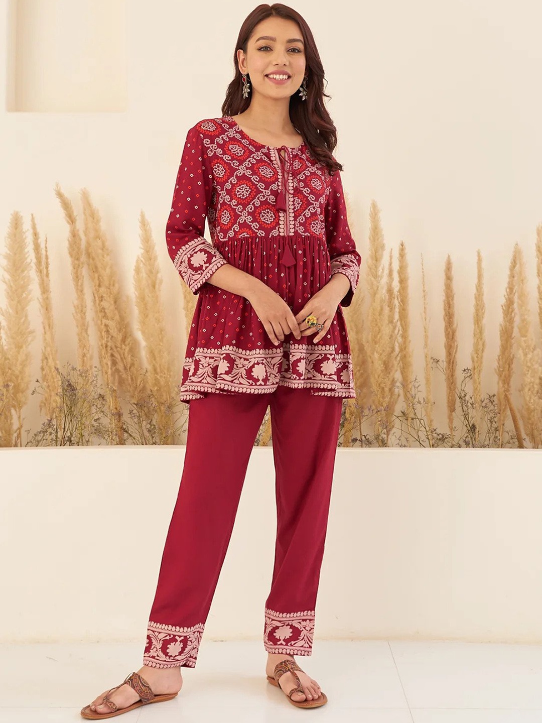 

MAFE Bandhani Printed Round Neck Top with Trousers, Maroon