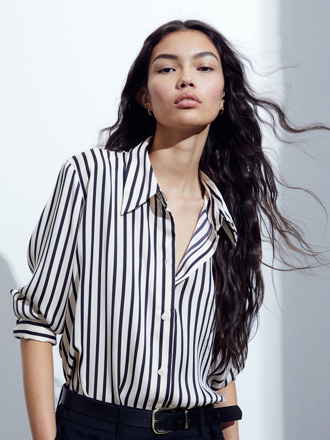 

H&M Pointed-Collar Shirt, Beige