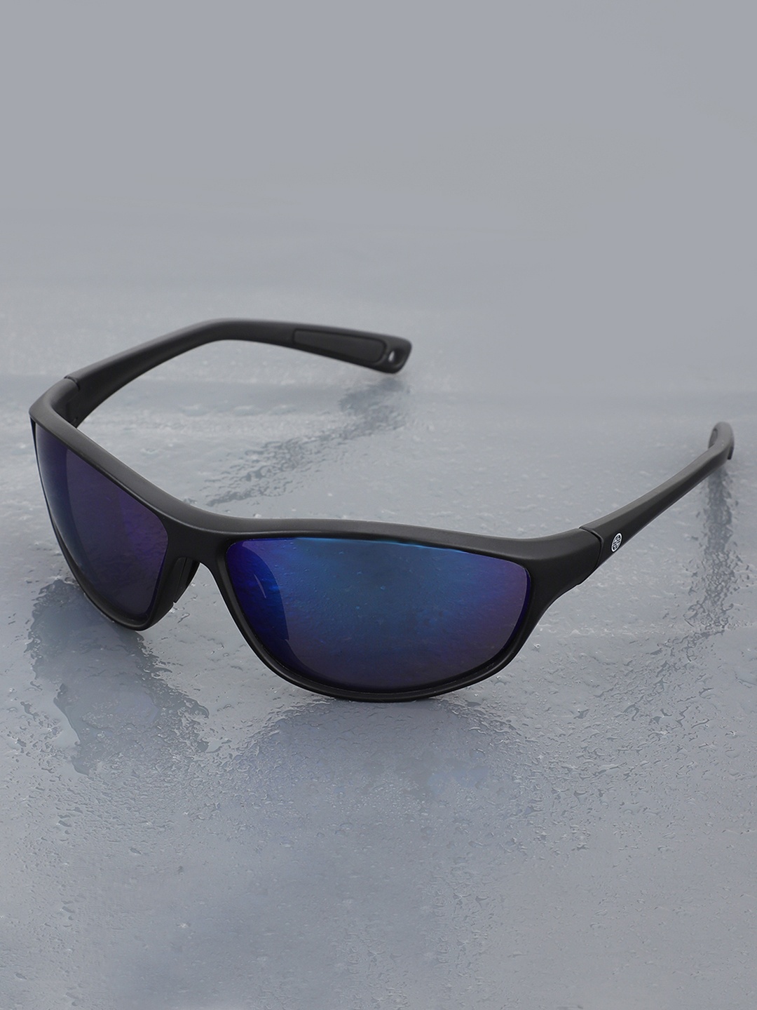

Carlton London Men Sports Sunglasses with UV Protected Lens - CLSM188, Black