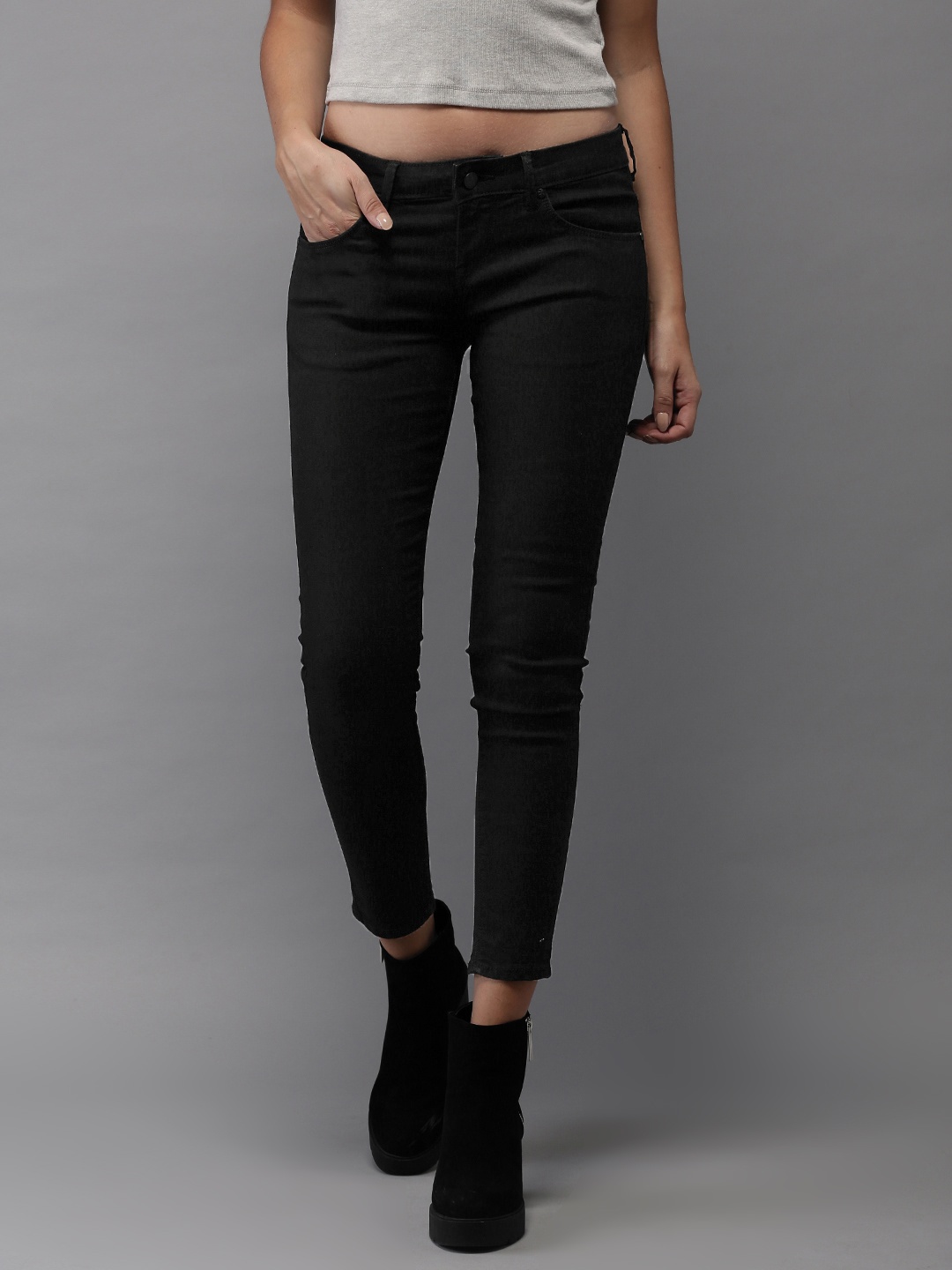 

HERE&NOW Women Black Skinny Fit Mid-Rise Clean Look Stretchable Jeans