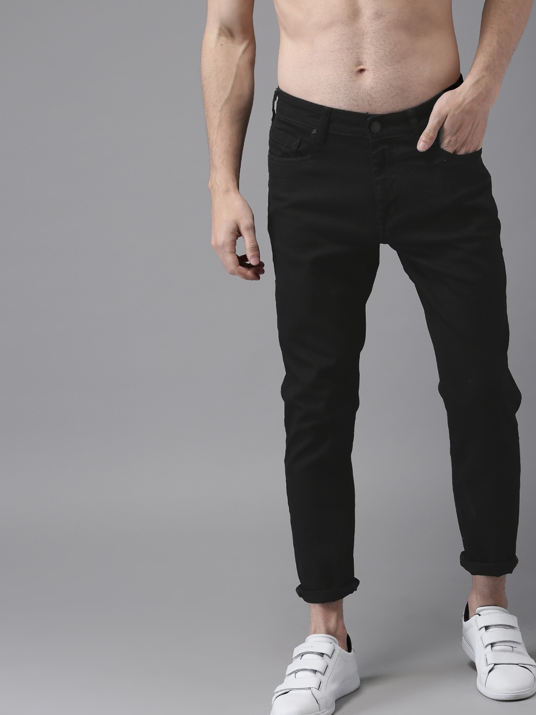 

HERE&NOW Men Black Slim Fit Mid-Rise Clean Look Stretchable Cropped Jeans