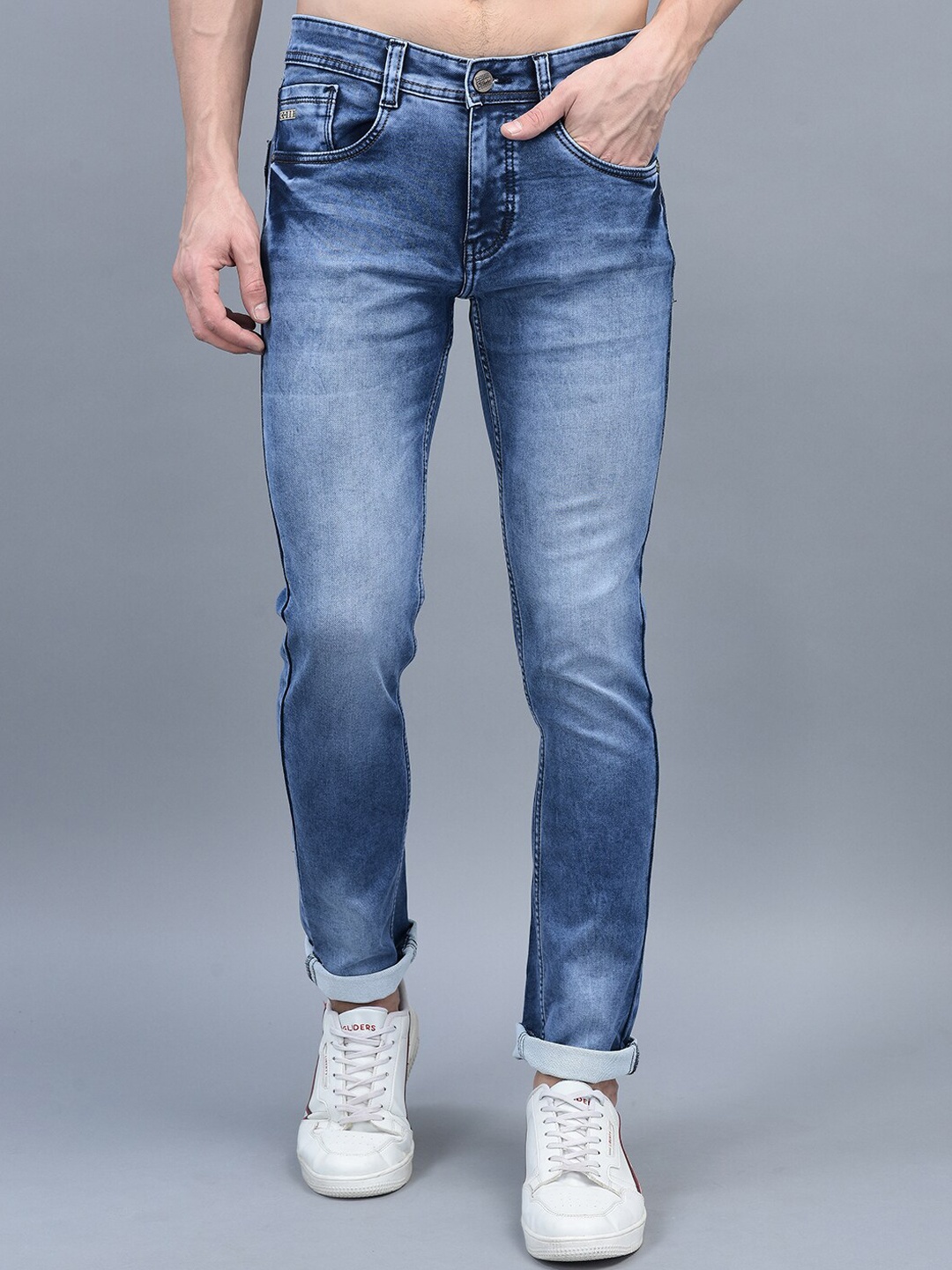 

COBB Men Comfort Slim Fit Clean Look Heavy Fade Mid-Rise Cotton Jeans, Blue