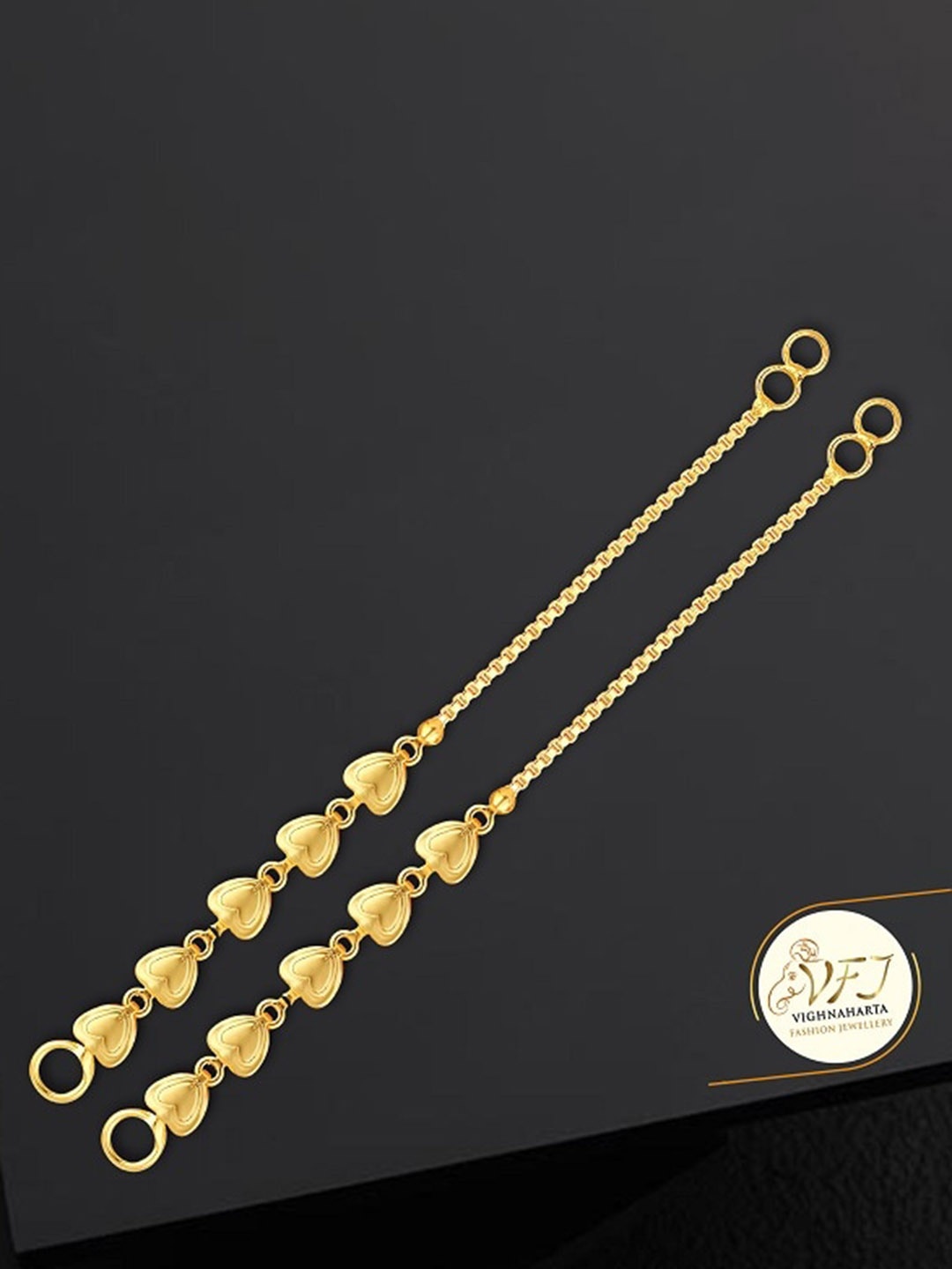 

Vighnaharta Set Of 2 Gold-Plated Floral Ear Cuff Earrings