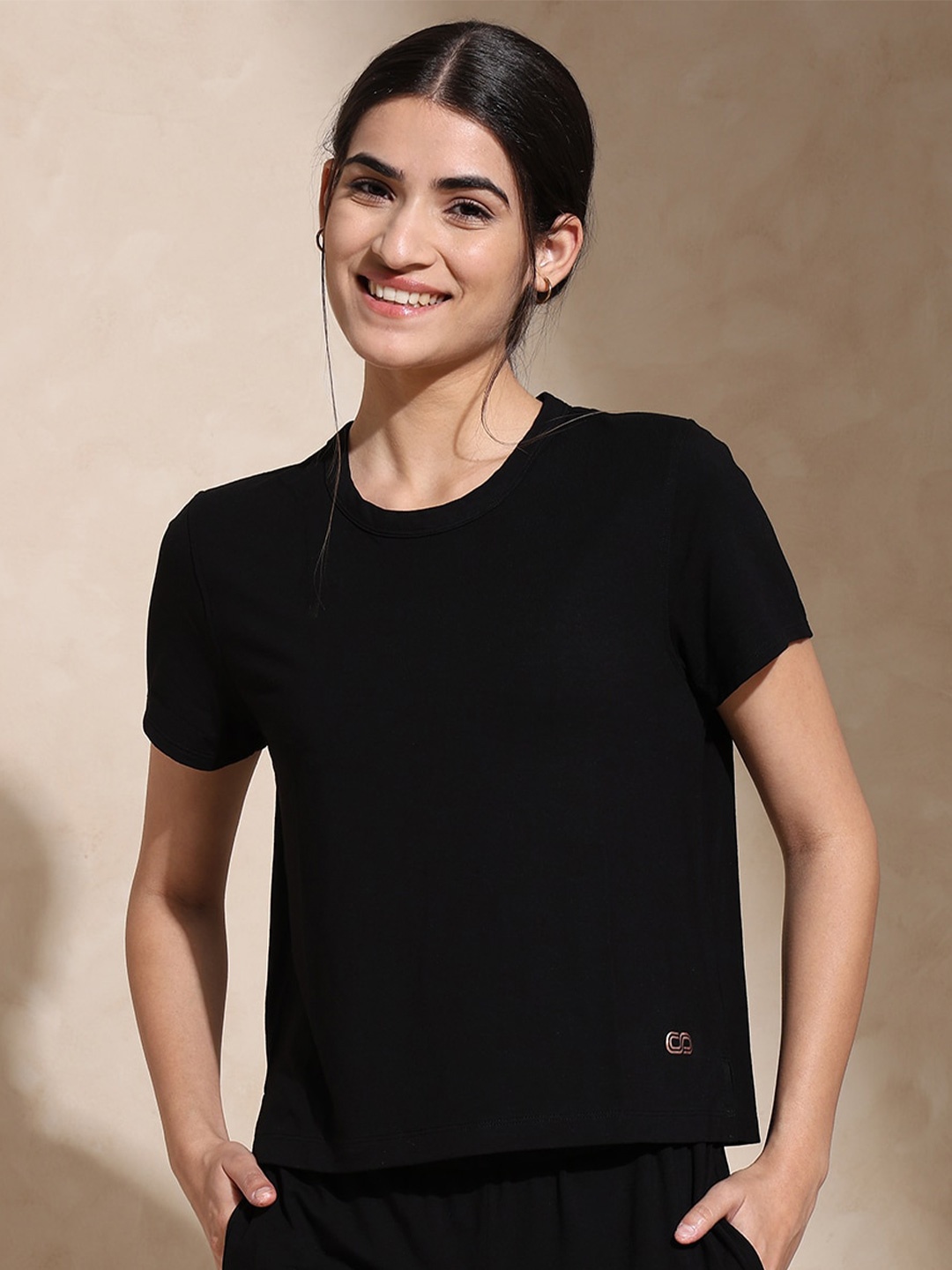 

Silvertraq Round Neck Relaxed Fit Anti Odour T-shirt, Black