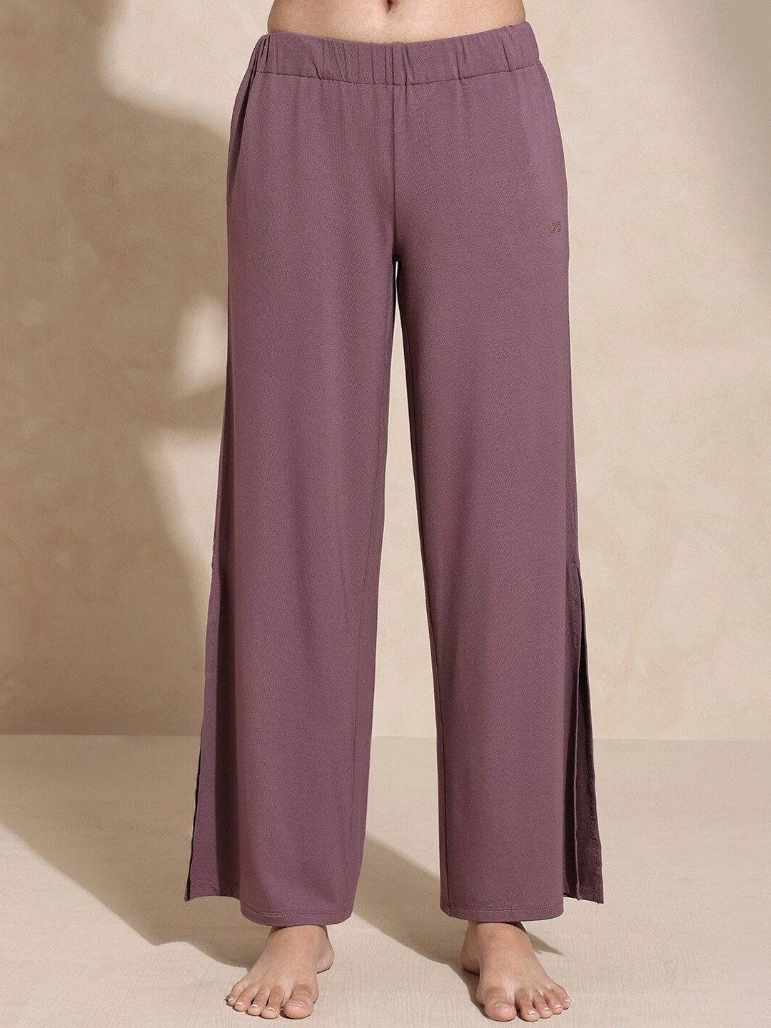 

Silvertraq Women Mid-Rise Straight Lounge Pants, Mauve
