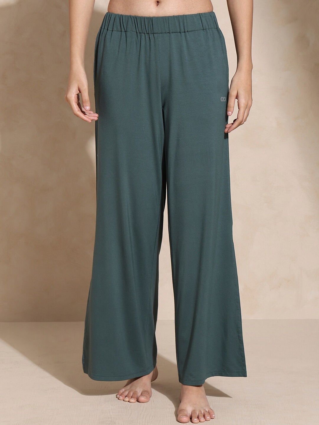 

Silvertraq Women Mid-Rise Straight Lounge Pants, Green