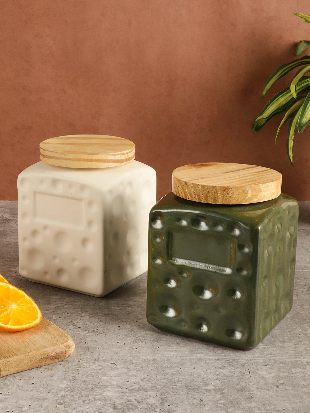 

MIAH Decor Green & White 2 Pieces Air-Tight Ceramic Jars With Wooden Lid 7L