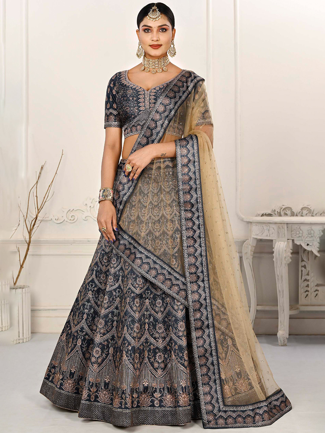 

SAPTRANGI Ethnic Motifs Printed Semi-Stitched Lehenga & Unstitched Blouse With Dupatta, Blue