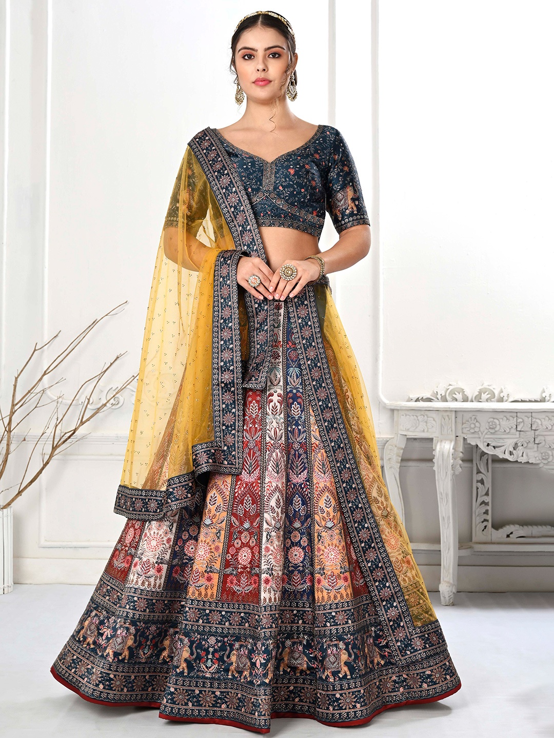 

SAPTRANGI Ethnic Motifs Printed Semi-Stitched Lehenga & Unstitched Blouse With Dupatta, Blue