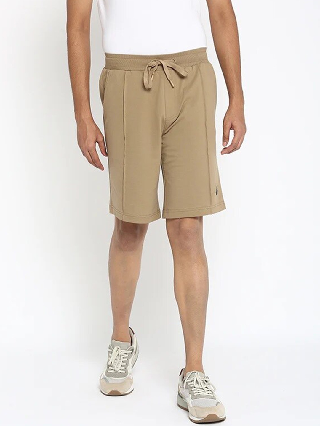 

Muvazo Men Mid-Rise Cotton Shorts, Brown