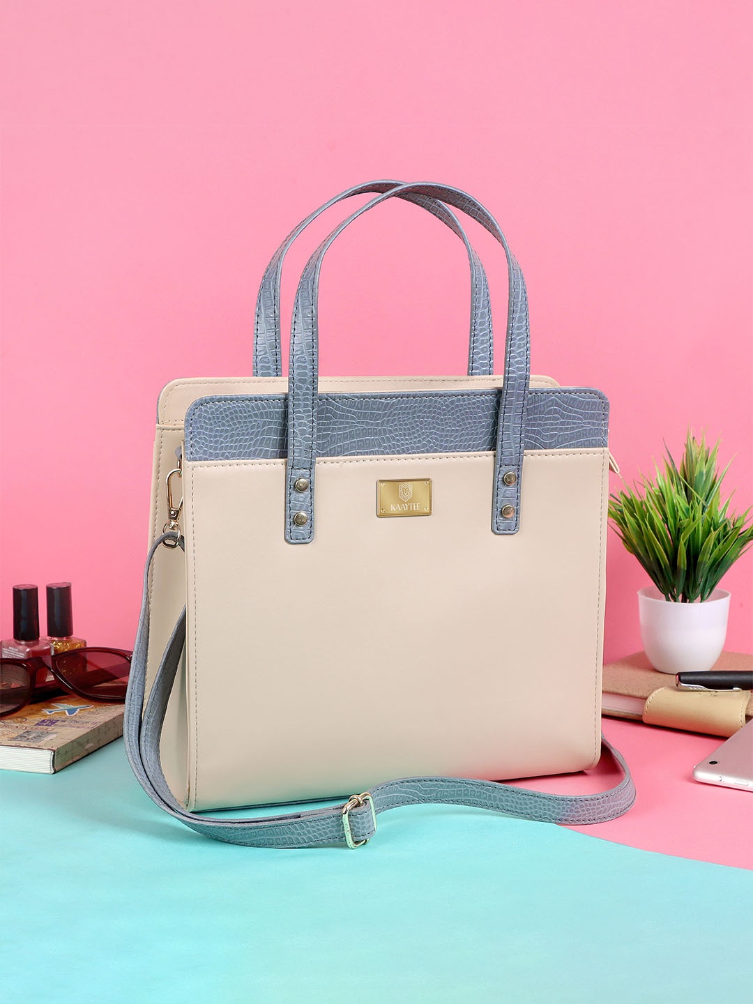 

KAAYTEE Structured Sling Bag with Detachable Sling Strap, Off white