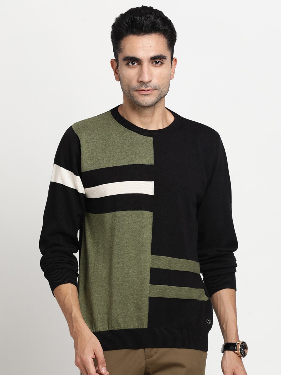 

Turtle Colourblocked Slim-Fit Knitted Casual Pullover, Black