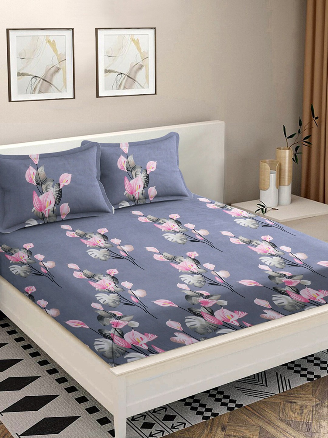 

MODEFE Grey & Pink Floral Printed Cotton 180 TC Queen Bedsheet with 2 Pillow Covers