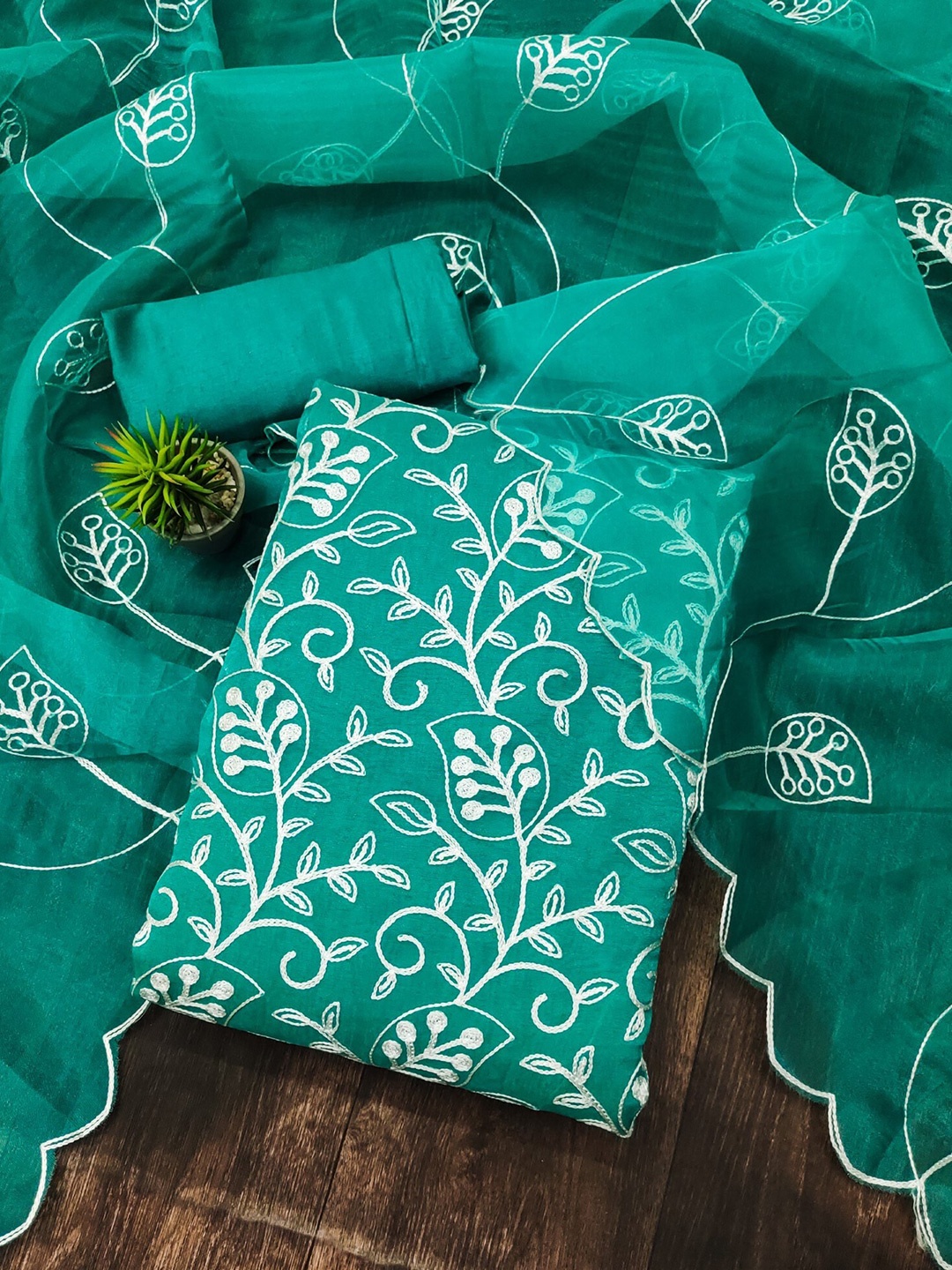 

KALINI Ethnic Motifs Embroidered Organza Unstitched Dress Material, Teal