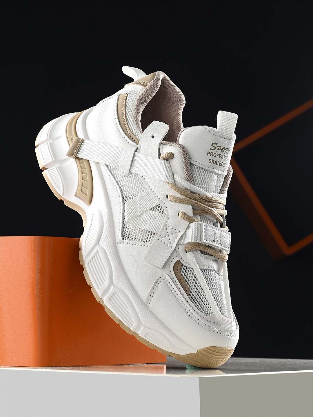 

Roadster Women White & Beige Mesh Walking Shoes