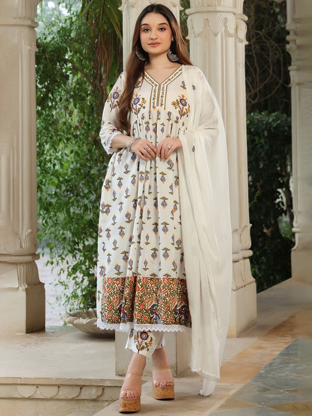 

PINKVILLE JAIPUR Ethnic Motifs Printed Empire Pure Cotton Kurta with Trousers & Dupatta, White