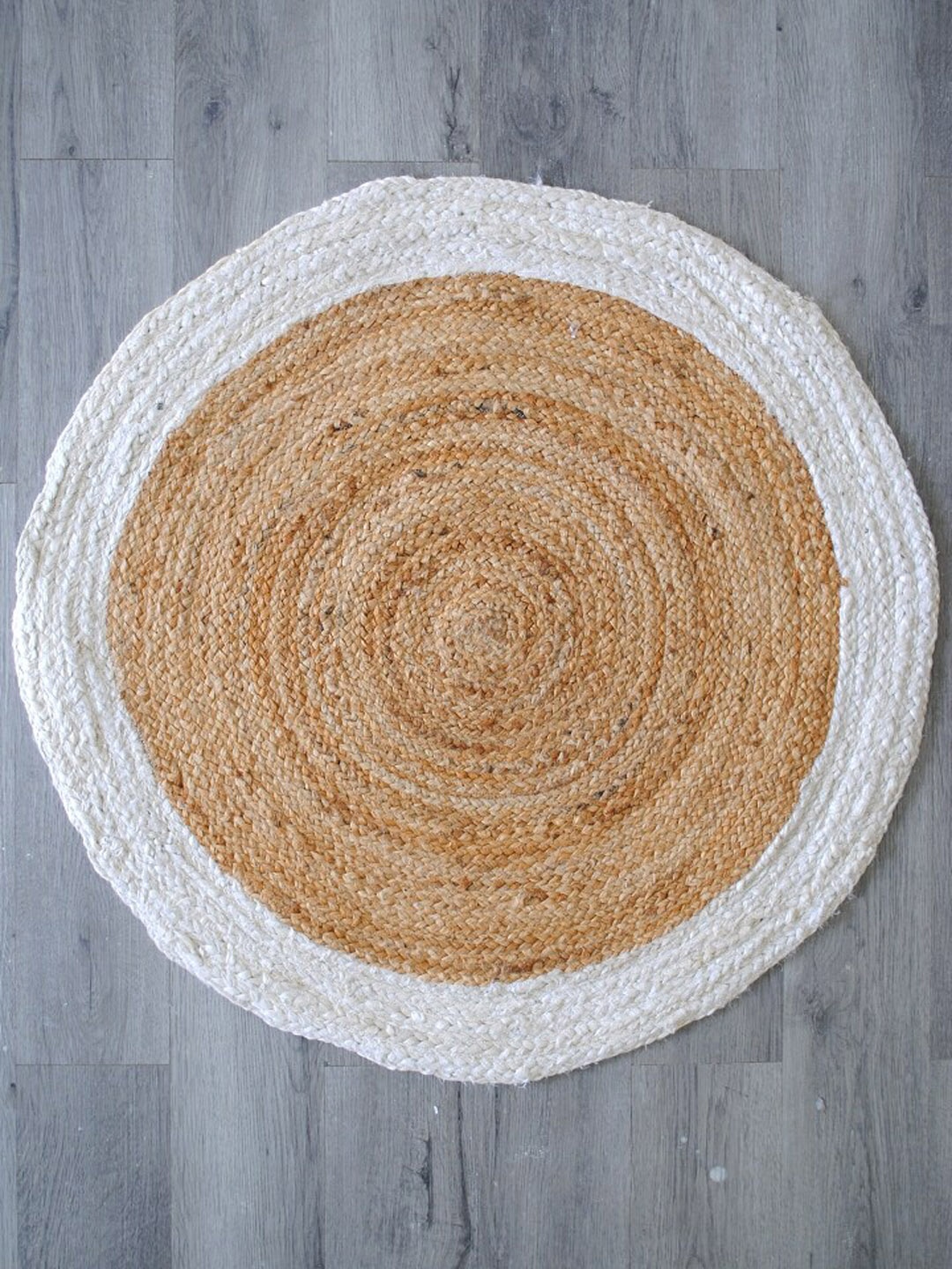 

Art Avenue Cleome Beige & White Braided Round Jute Rugs