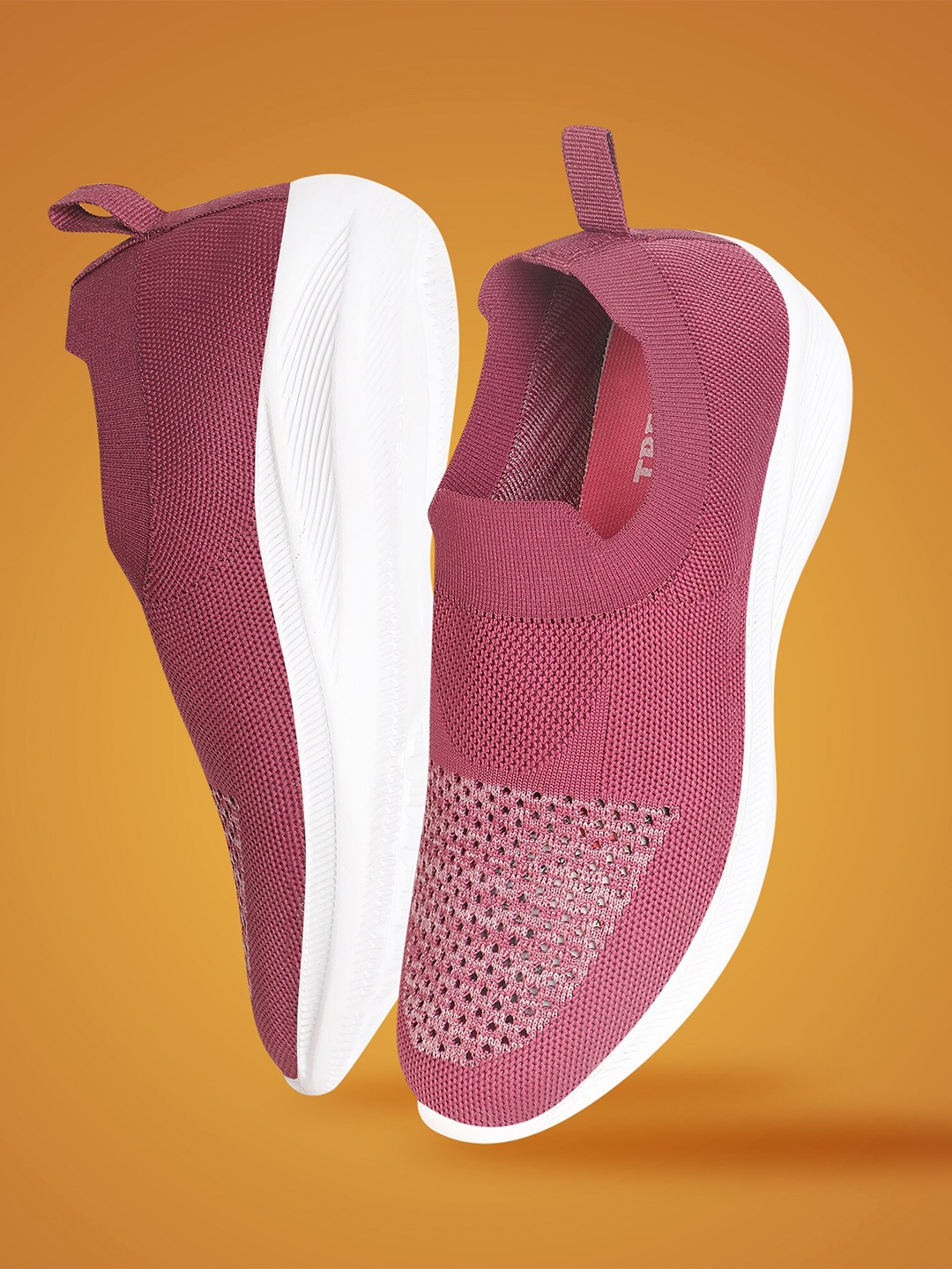 

TPENT Women Anti Odour Technology Walking Shoes, Magenta
