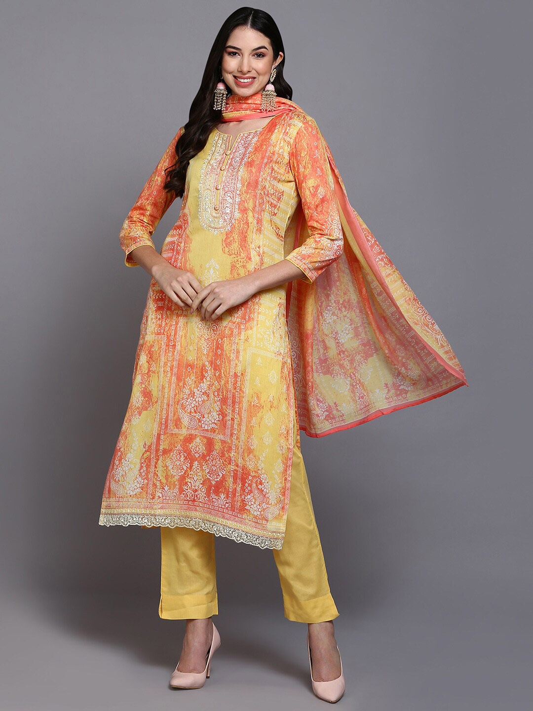 

AHIKA Yellow & Orange Ethnic Motifs Printed Pure Cotton Kurta & Trousers With Dupatta