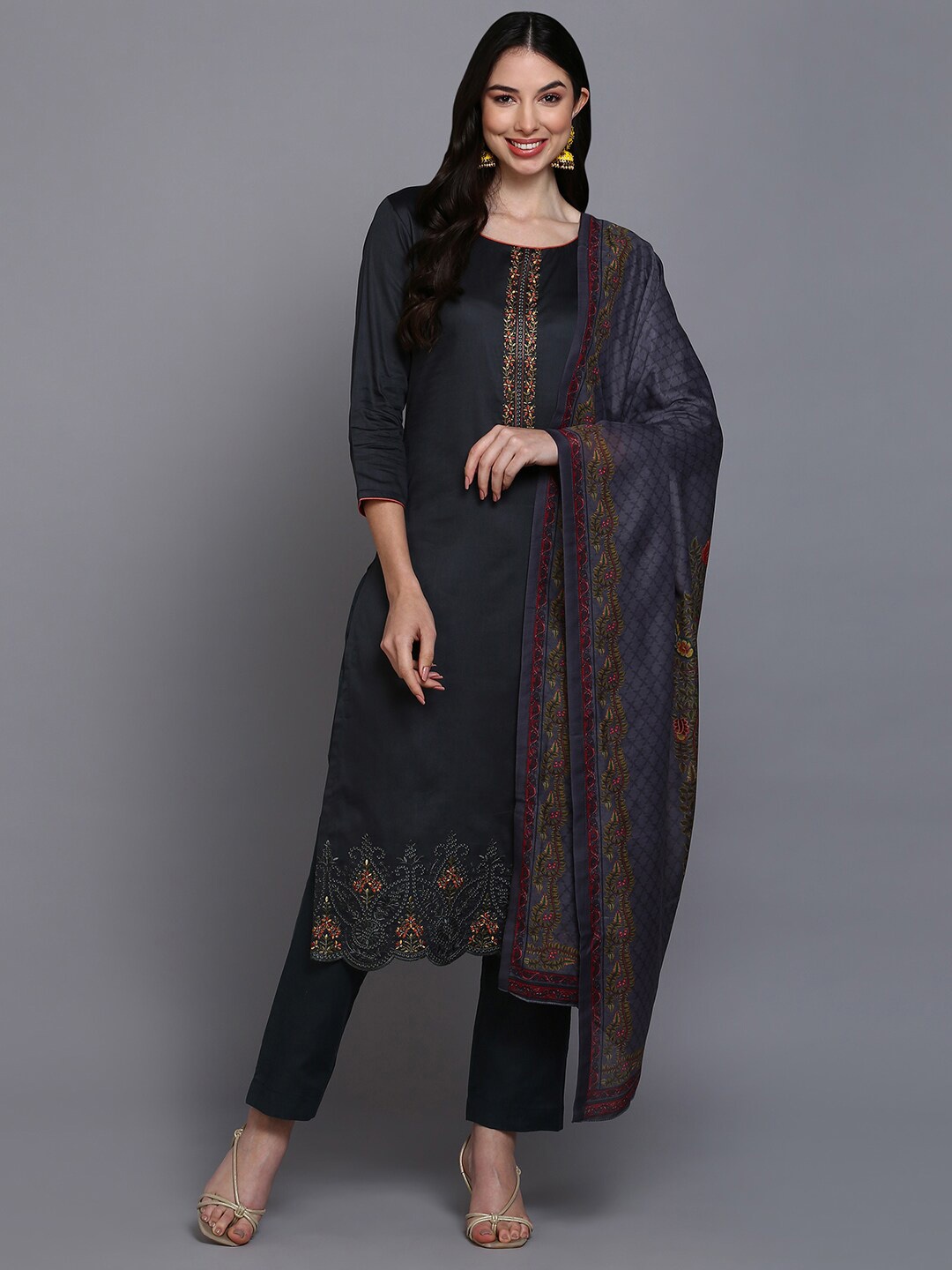 

AHIKA Black & Grey Floral Yoke Design Kurta & Trousers With Dupatta