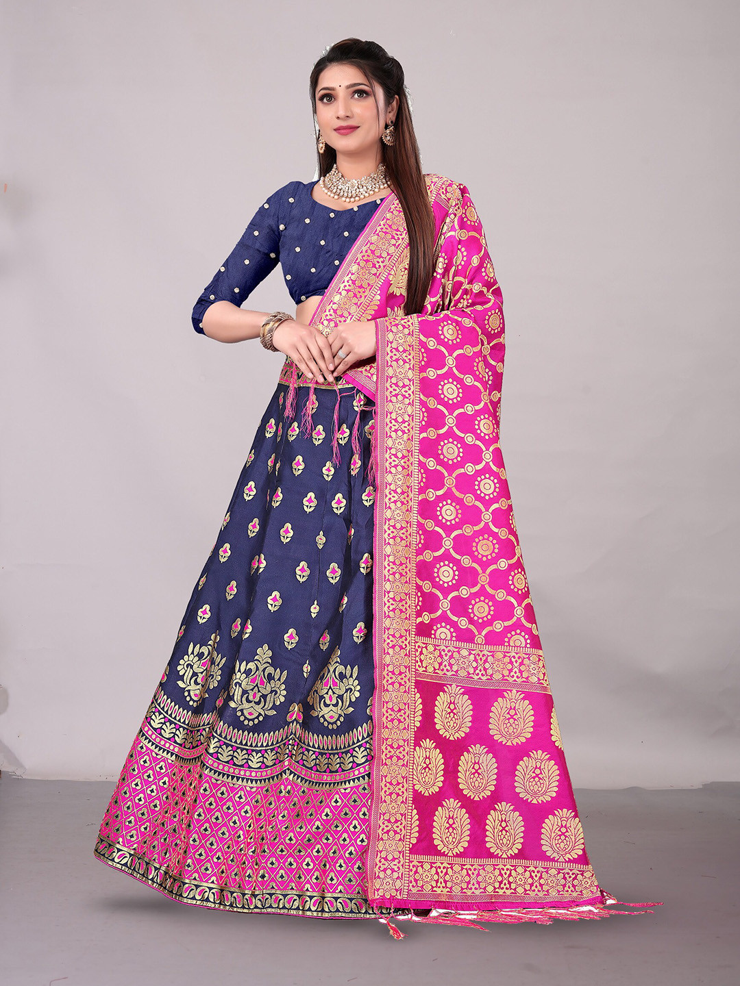 

Ekta Textiles Woven Design Semi-Stitched Lehenga & Blouse With Dupatta, Navy blue