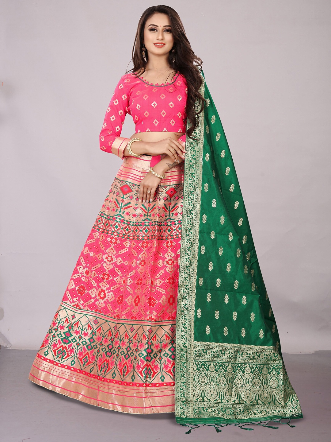 

Ekta Textiles Woven Design Semi-Stitched Lehenga & Blouse With Dupatta, Pink