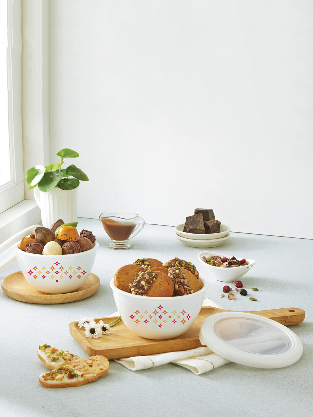 

Cello Sparkling Star Set of 2 Opalware Mixing Bowl with Premium Lid-500ml, White