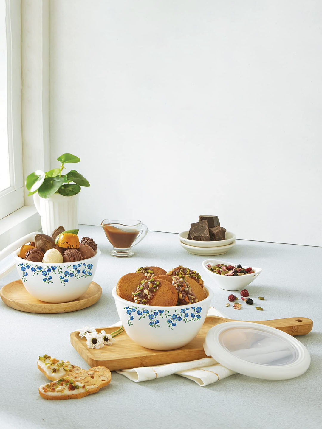 

Cello Blooming Garden White & Blue Printed Mixing Bowls 500ml Each