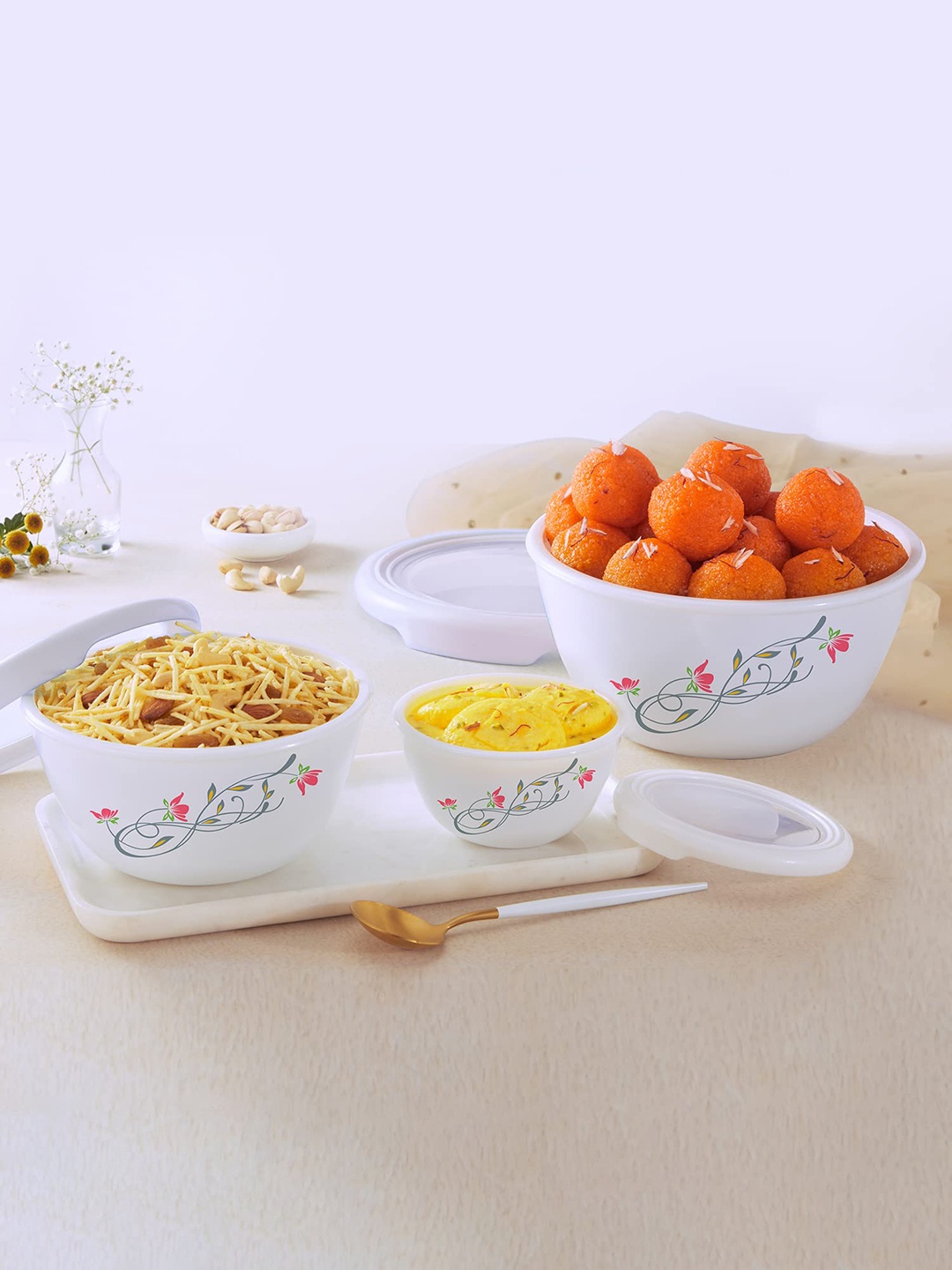 

Cello Magical Swirl White & Red 3 Pieces Printed Mixing Bowls With Premium Lid